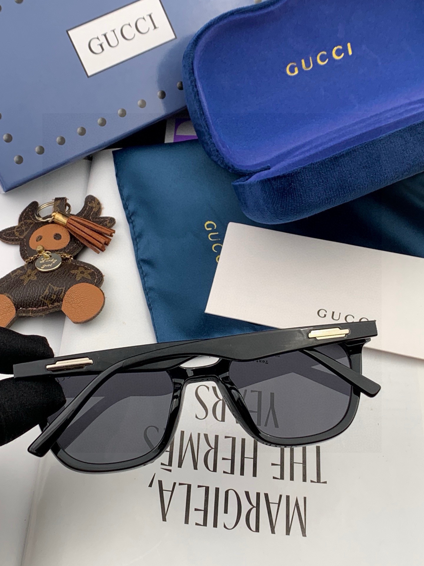  🔺GUCCI🔻古驰 GG方框太阳镜 完美品质 🎓独特设计  适合各种脸型 亮相时装周 超时尚百搭 实物