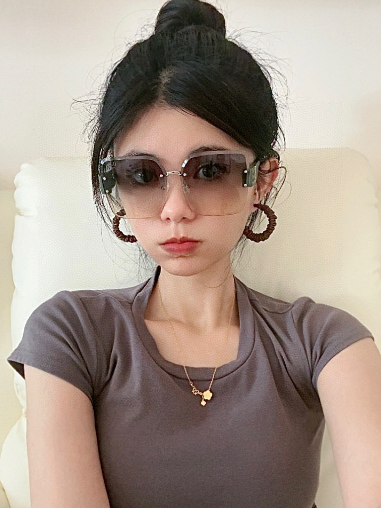 NO:370958,【DIOR-Dio】2025 new spring model trendy fashion square frame sunglasses high quality comfortable to wear Internet celebrity trendy sunglasses Model D0119 glasses sunglasses sunglasses, glasses, dior, dior19860909【DIOR-迪奥】2025开春新款 潮流爆款 时尚方框太阳镜 高品质 佩戴舒适 网红潮款墨镜 型号D0119眼镜墨镜太阳镜,眼镜,dior,dior,glasses