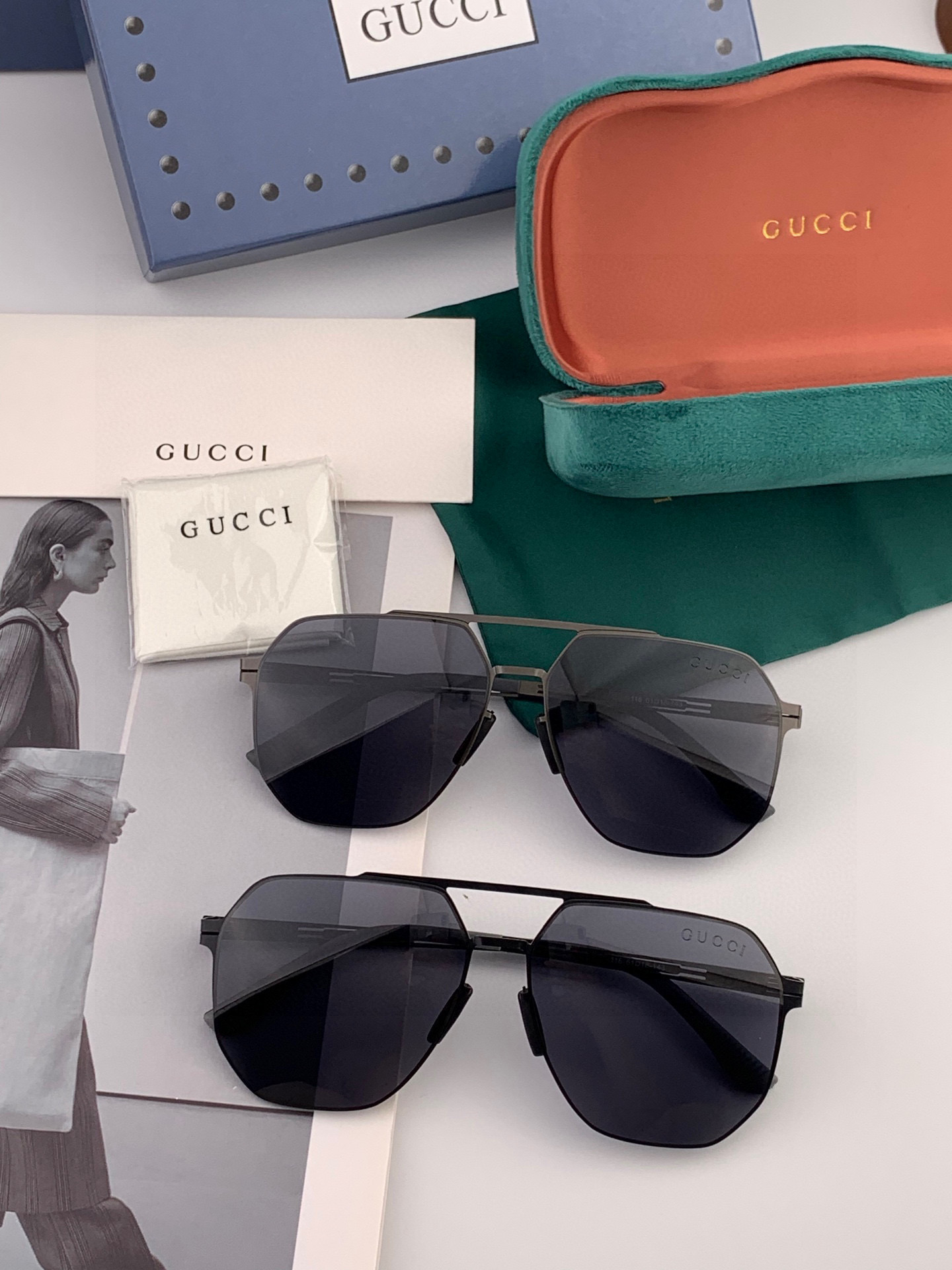         GUCCI 男款炫彩飞行员偏光太阳镜 ❤️材质：高清尼龙加厚卡槽高清偏光镜片 🌹无边框镜