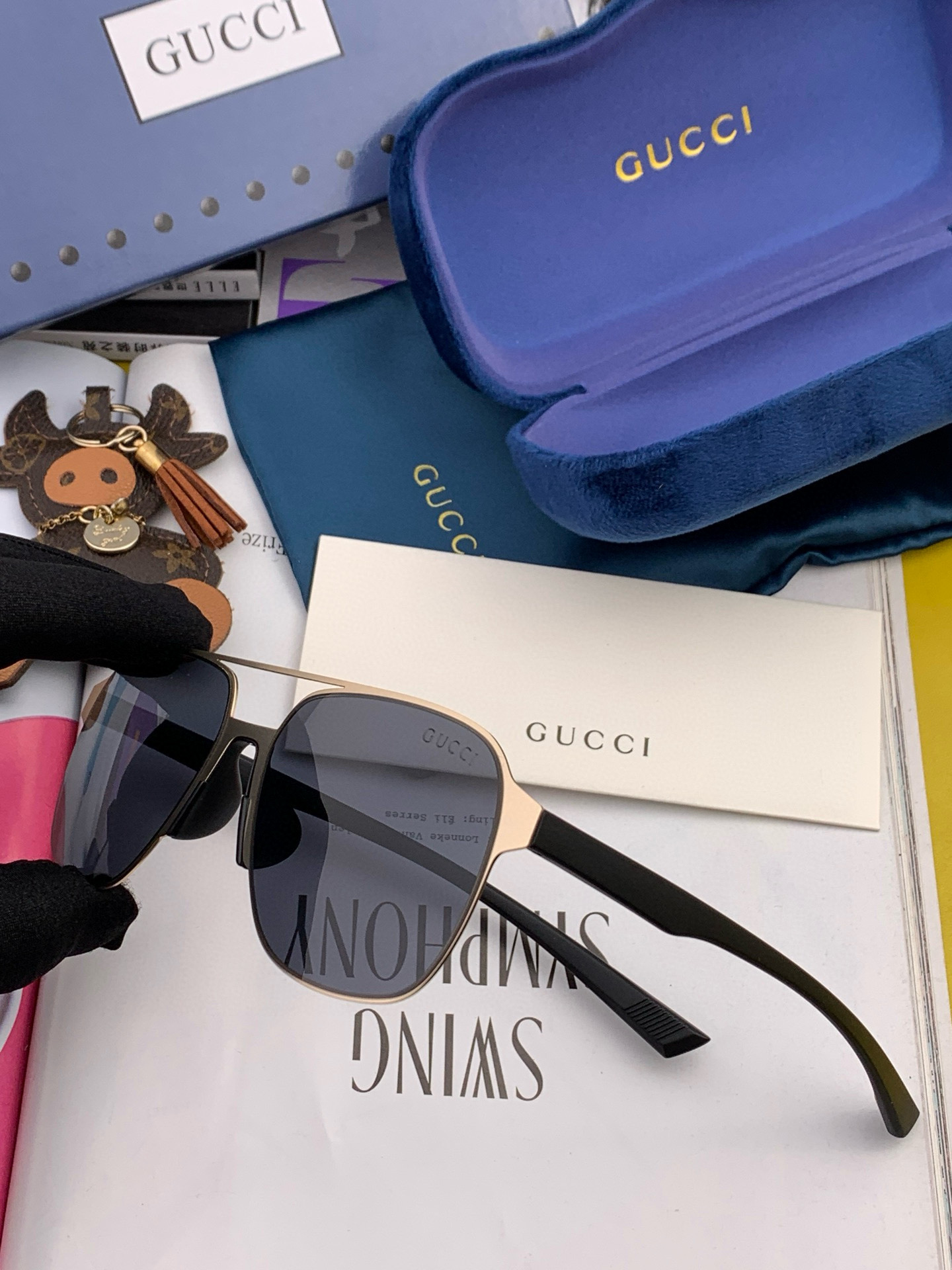         GUCCI 男款炫彩飞行员偏光太阳镜 ❤️材质：高清尼龙加厚卡槽高清偏光镜片 🌹无边框镜