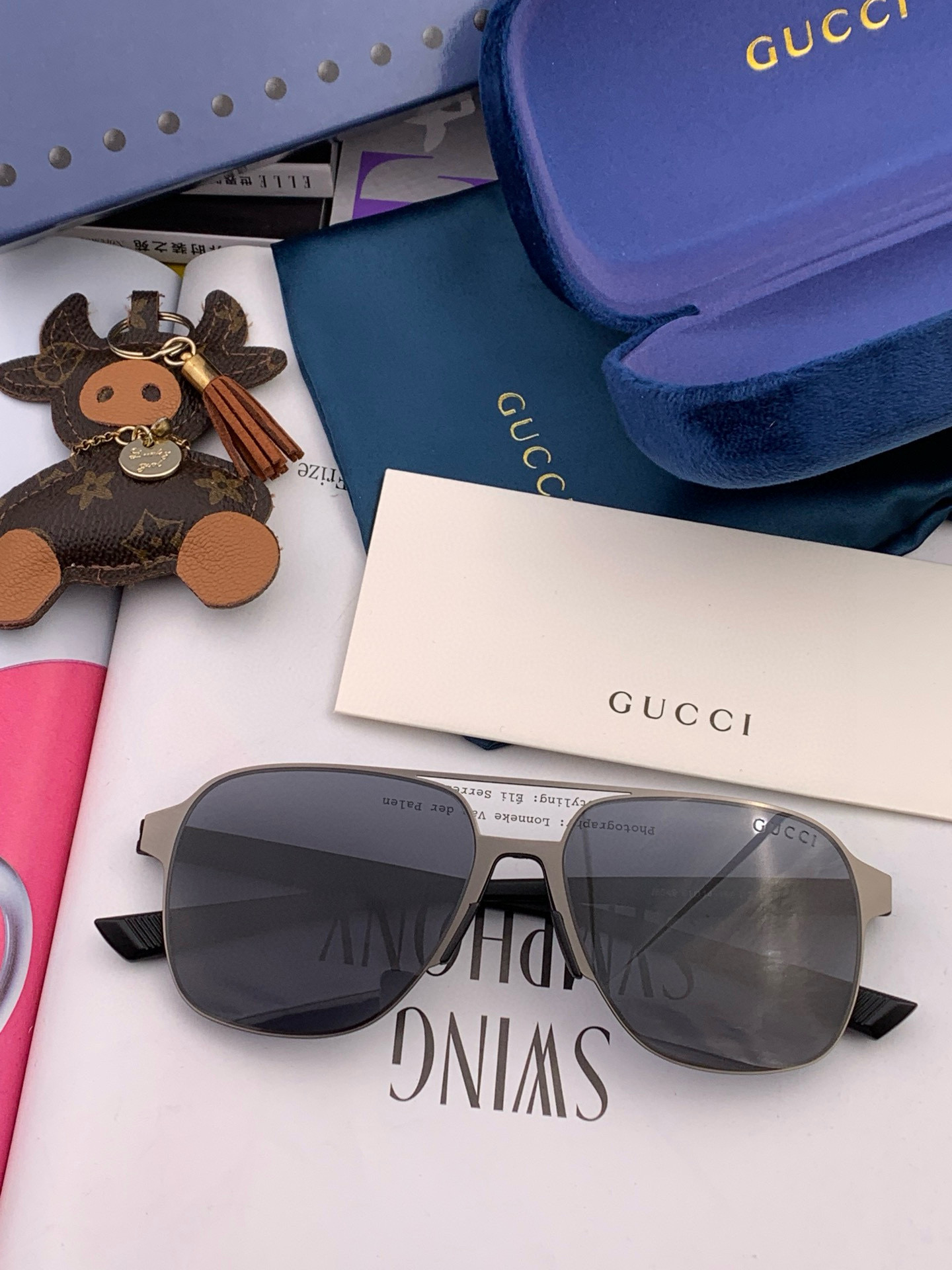         GUCCI 男款炫彩飞行员偏光太阳镜 ❤️材质：高清尼龙加厚卡槽高清偏光镜片 🌹无边框镜