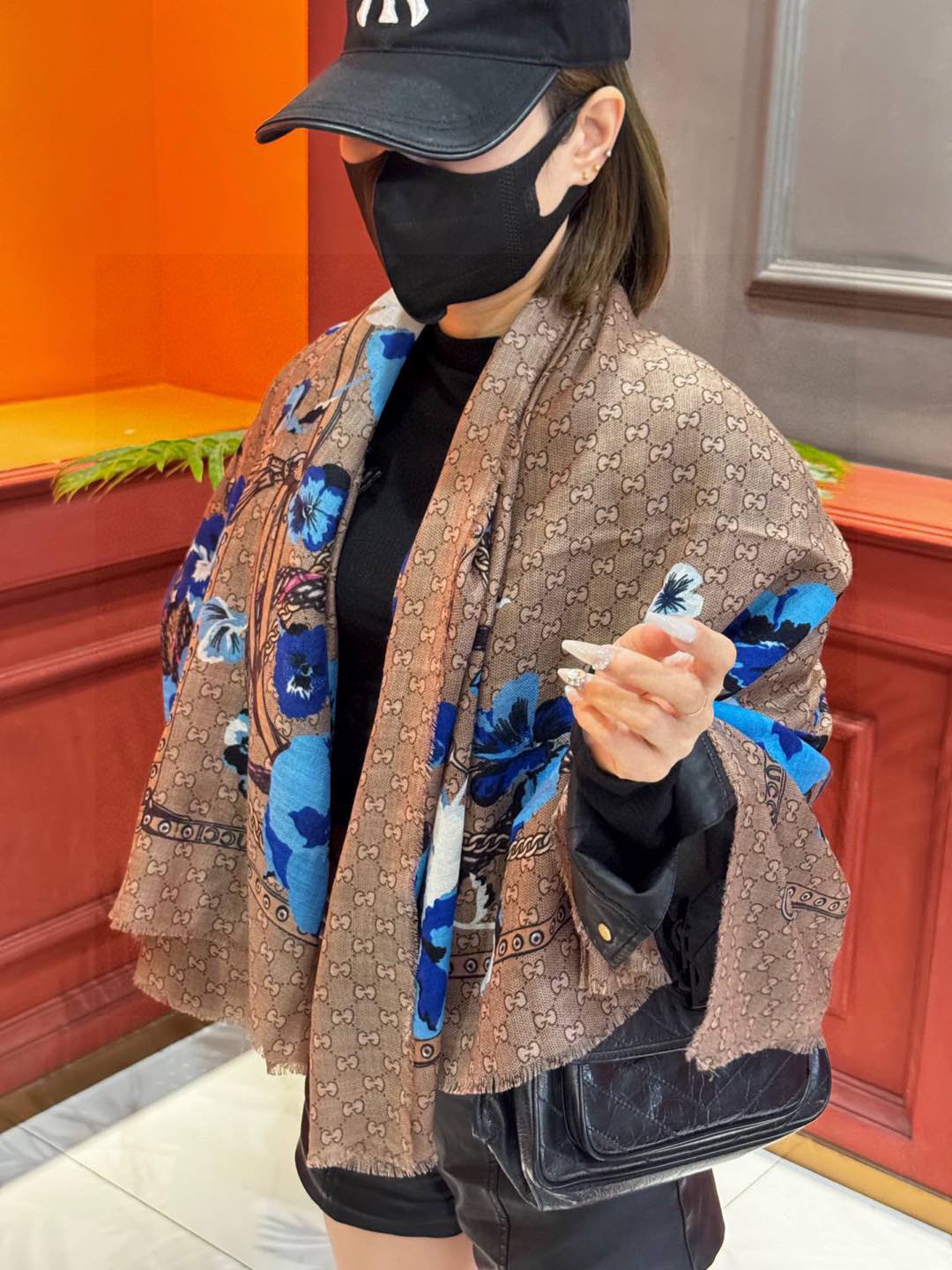   爆款出货 真正的海外原版货——从海外买的正品花了一个月画稿打版，要做咱们就做最好的💯 一花四色每色都