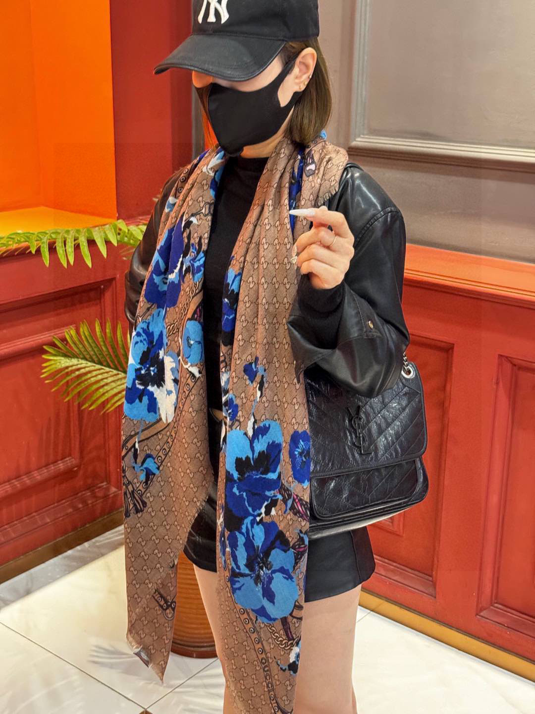   爆款出货 真正的海外原版货——从海外买的正品花了一个月画稿打版，要做咱们就做最好的💯 一花四色每色都