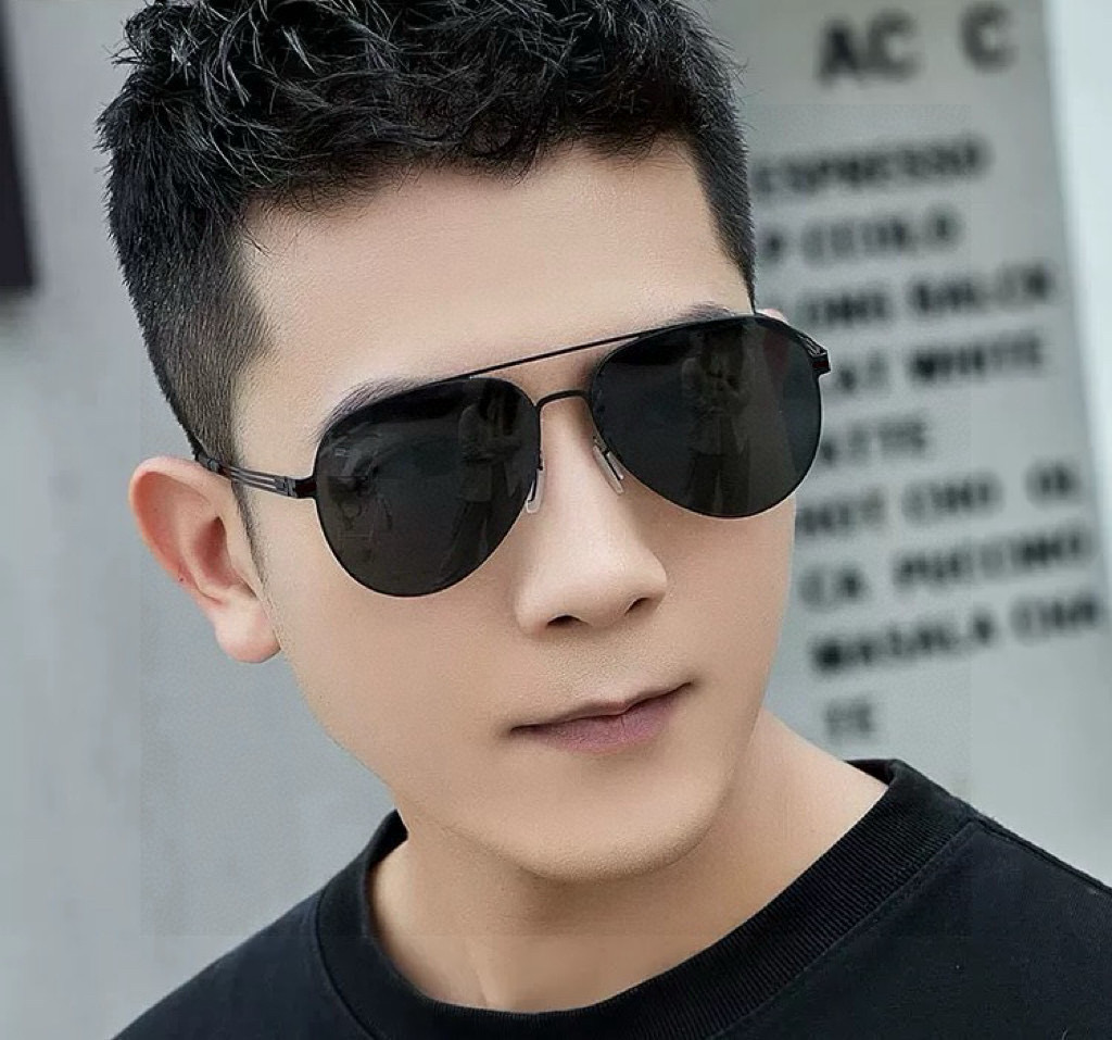 ♦️LV 2025新款男女情侣款太阳镜多边形墨镜iP电镀永不褪色 超轻超有弹性整幅眼镜无螺丝重要的是压不