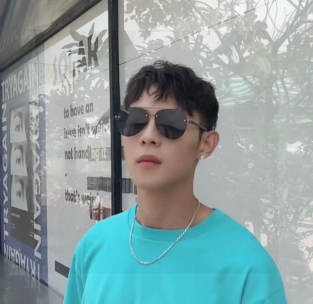 NO:372353,【Louis Vuitton LV】Top luxury men's polarized fashion toad glasses High quality Extraordinary temperament Men's driving sunglasses [Love] [Love] Classic ultra-light sunglasses You will fall in love with its model L780664 glasses sunglasses, glasses, louis vuitton, louis vuitton19860909【路易威登 LV】顶级奢侈男士偏光时尚蛤蟆镜 高品质 气质非凡 男士开车墨镜[爱情][爱情]经典超轻太阳镜 你会爱上它的型号L780664眼镜墨镜太阳镜,眼镜,louis vuitton,louis vuitton,glasses