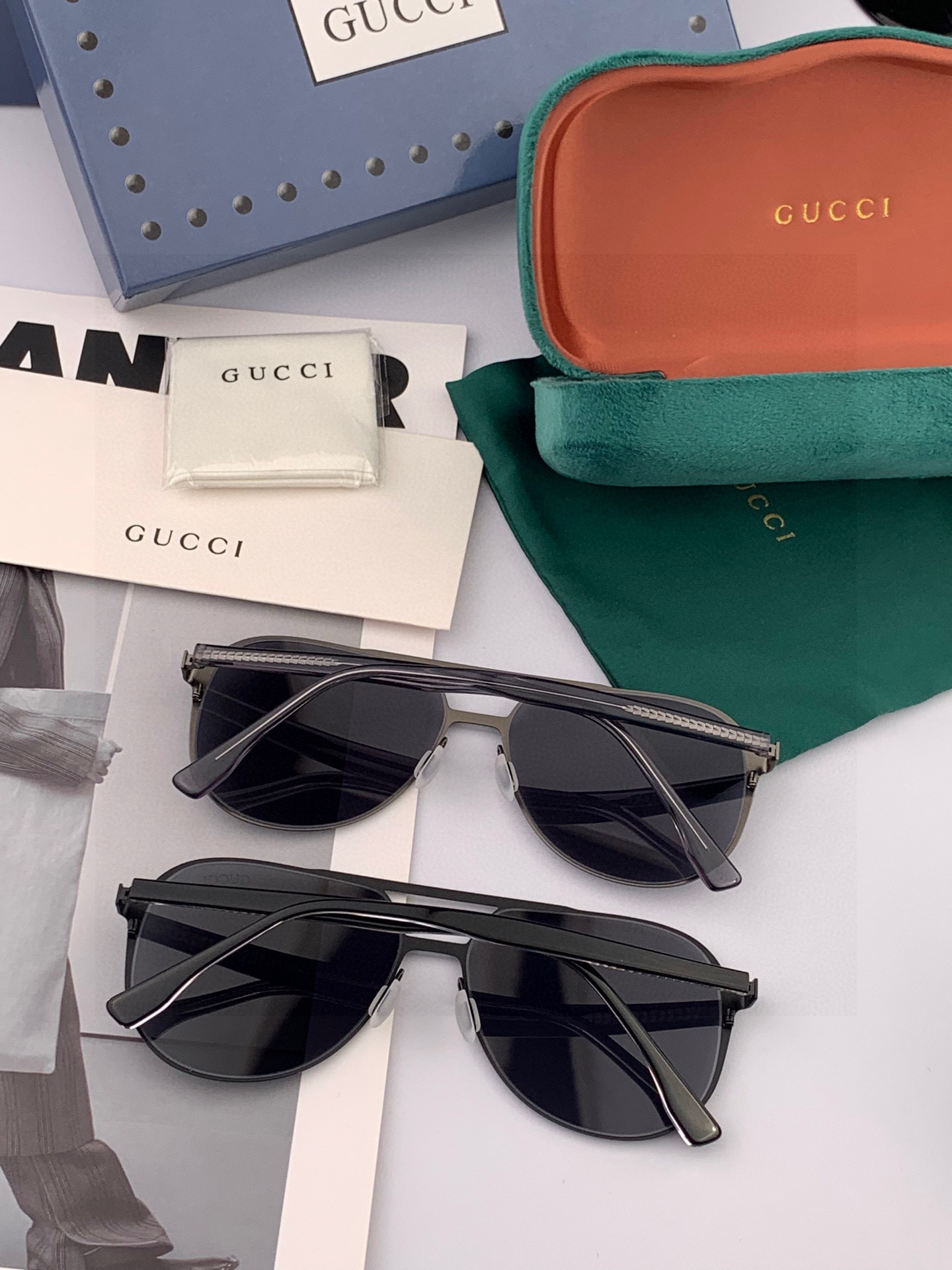        GUCCI 男款炫彩飞行员偏光太阳镜 ❤️材质：高清尼龙加厚卡槽高清偏光镜片 🌹无边框镜架