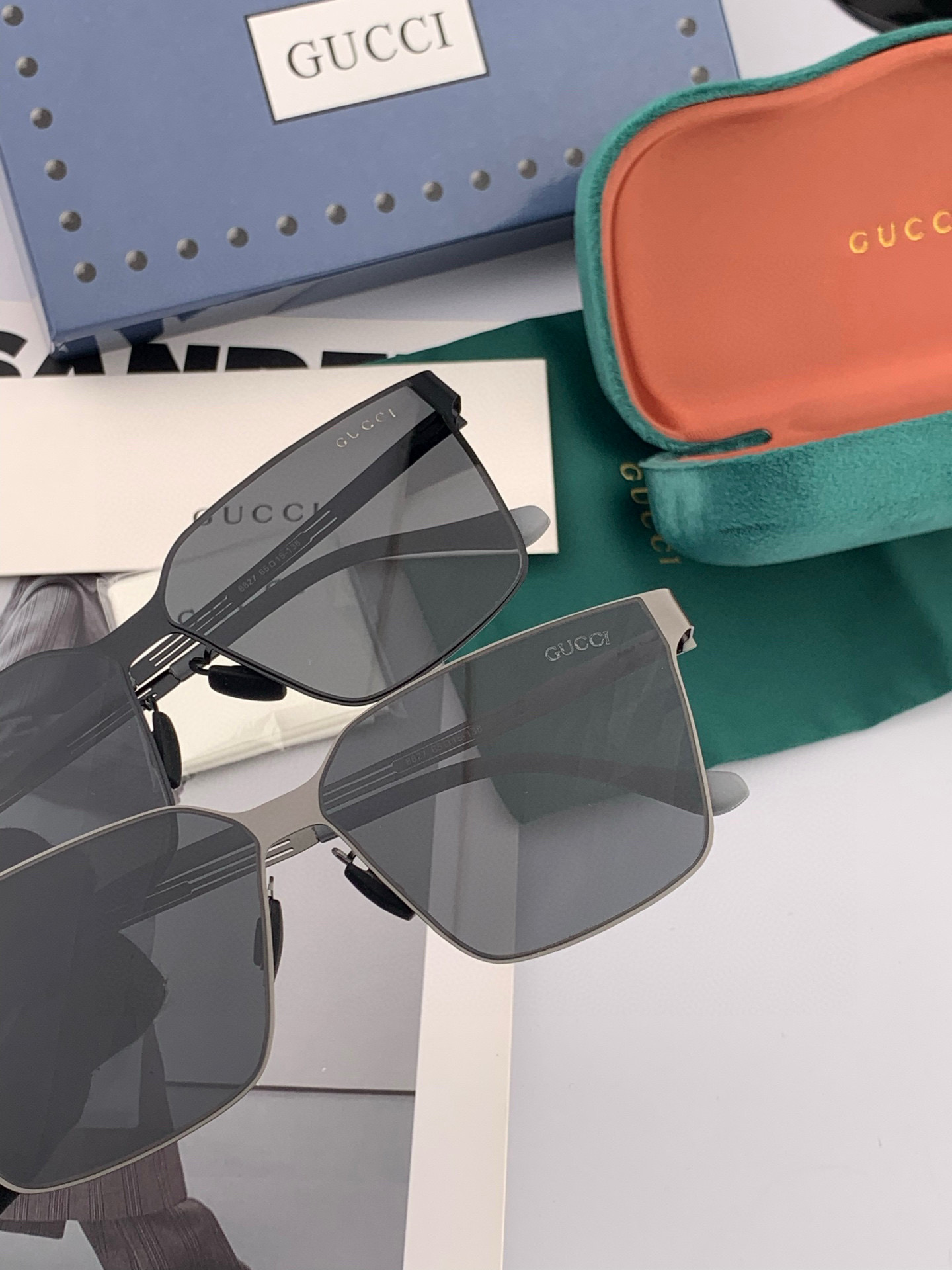        GUCCI 男款炫彩飞行员偏光太阳镜 ❤️材质：高清尼龙加厚卡槽高清偏光镜片 🌹无边框镜架