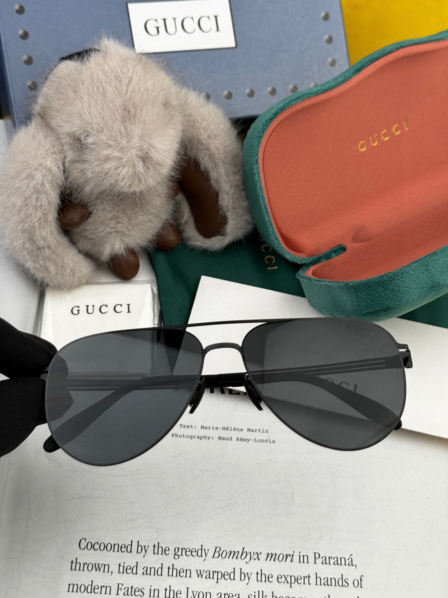 ♦️ GUCCI 2025
新款男女情侣款太阳镜多边形墨镜iP电镀永不褪色 超轻超有弹性整幅眼镜无螺丝重