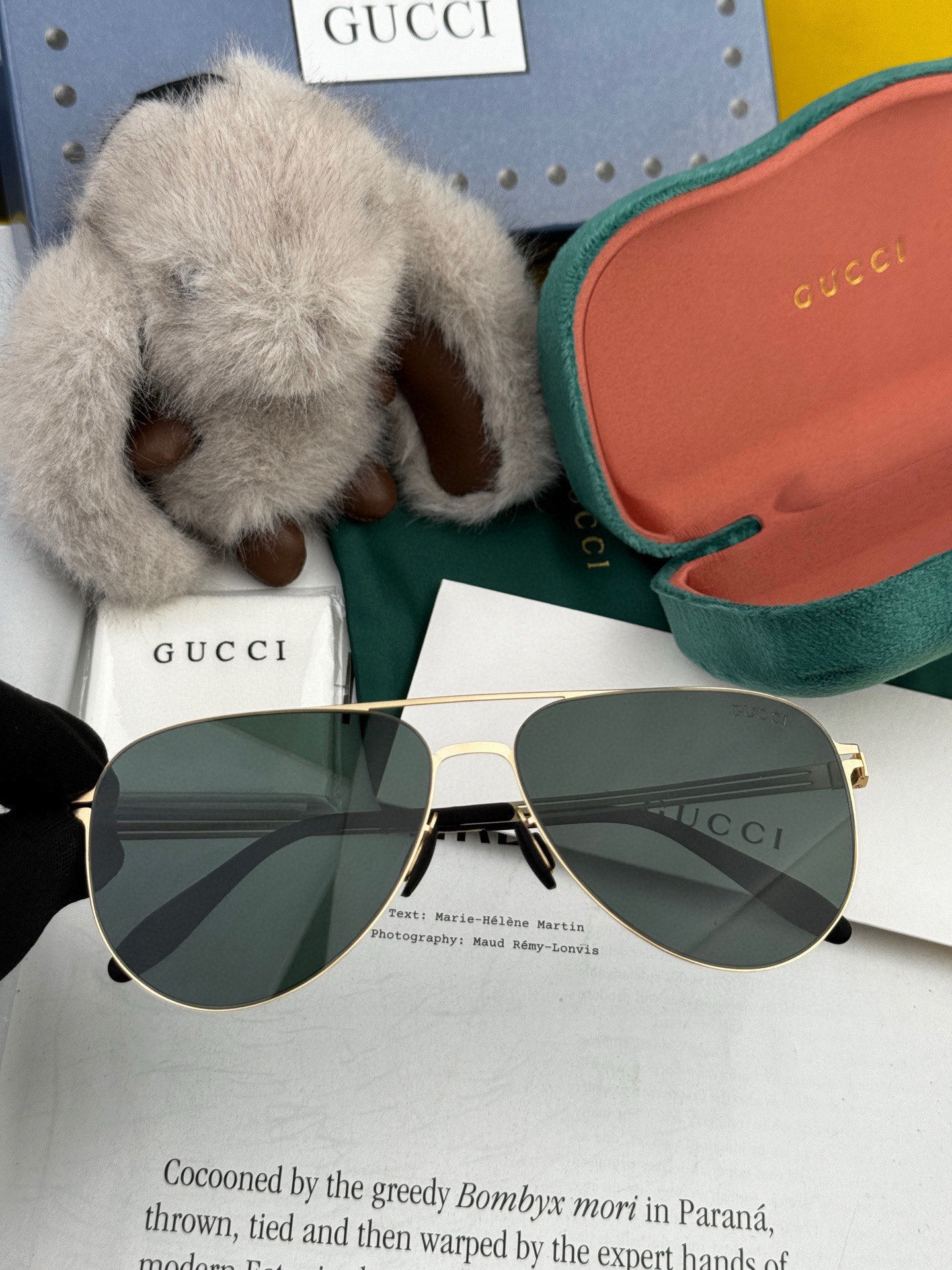 ♦️ GUCCI 2025
新款男女情侣款太阳镜多边形墨镜iP电镀永不褪色 超轻超有弹性整幅眼镜无螺丝重