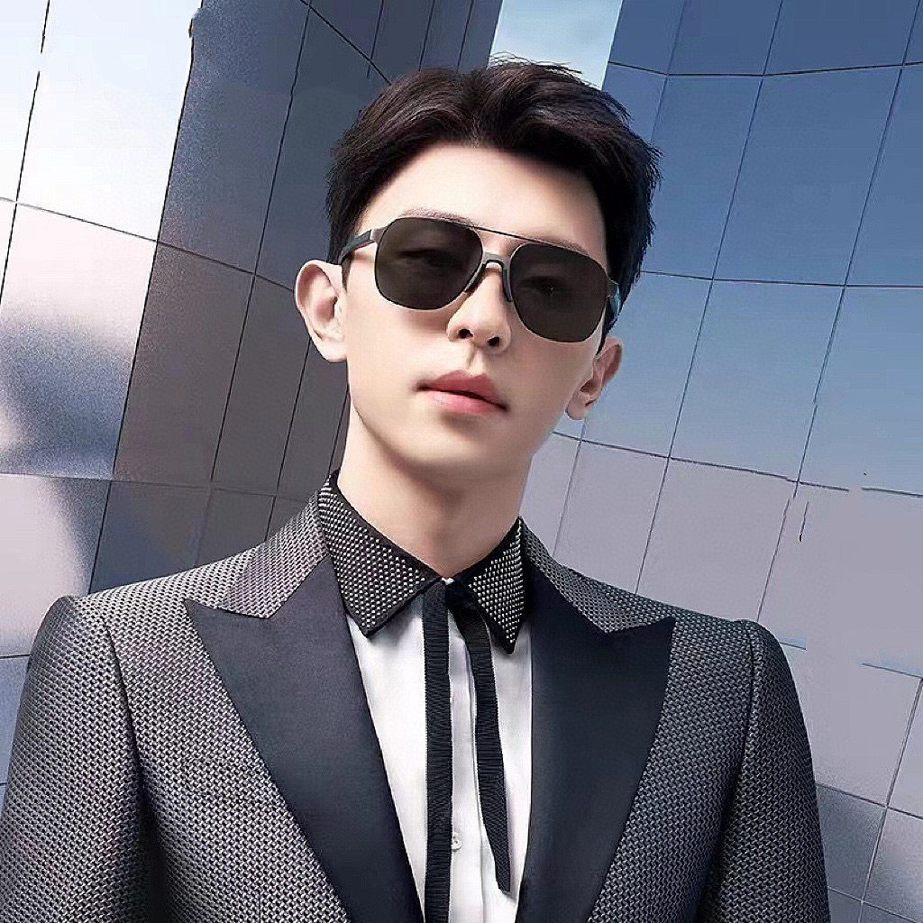         GUCCI 男款炫彩飞行员偏光太阳镜 ❤️材质：高清尼龙加厚卡槽高清偏光镜片 🌹无边框镜