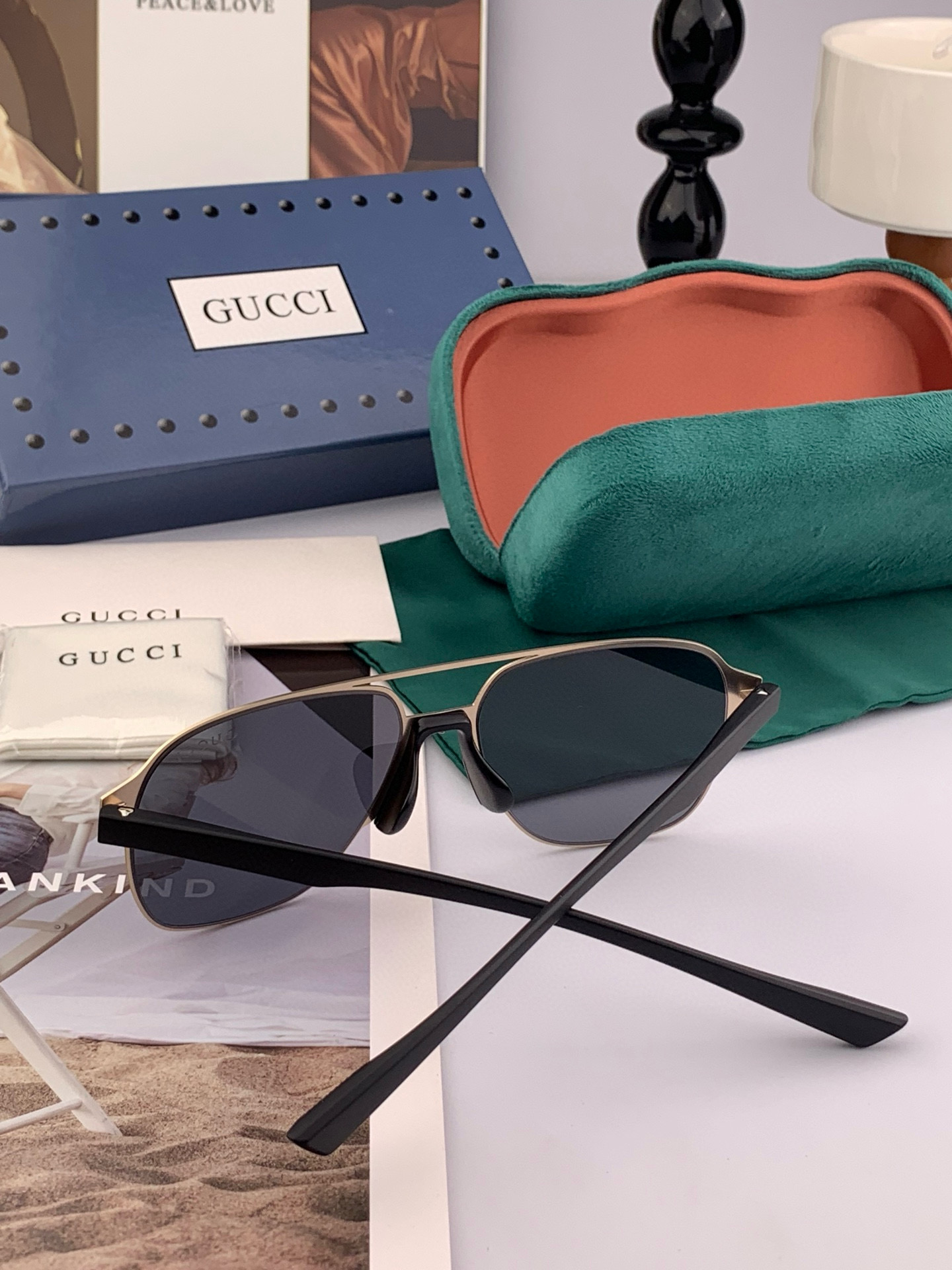         GUCCI 男款炫彩飞行员偏光太阳镜 ❤️材质：高清尼龙加厚卡槽高清偏光镜片 🌹无边框镜