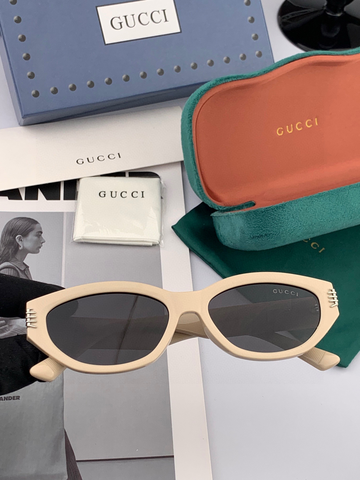  🔺 【GUCCI-偏光太阳镜】2025开春新款 潮流爆款 时尚方框偏光太阳镜 高品质 佩戴舒适 网红潮