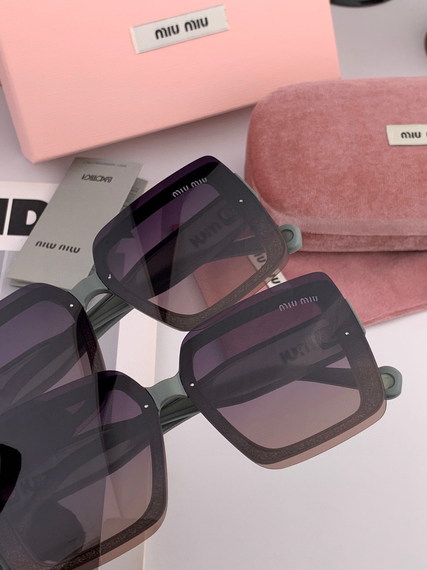  🔺 【缪缪 TR偏光太阳镜】2025开春新款 潮流爆款 时尚方框偏光太阳镜 高品质 佩戴舒适 网红潮款