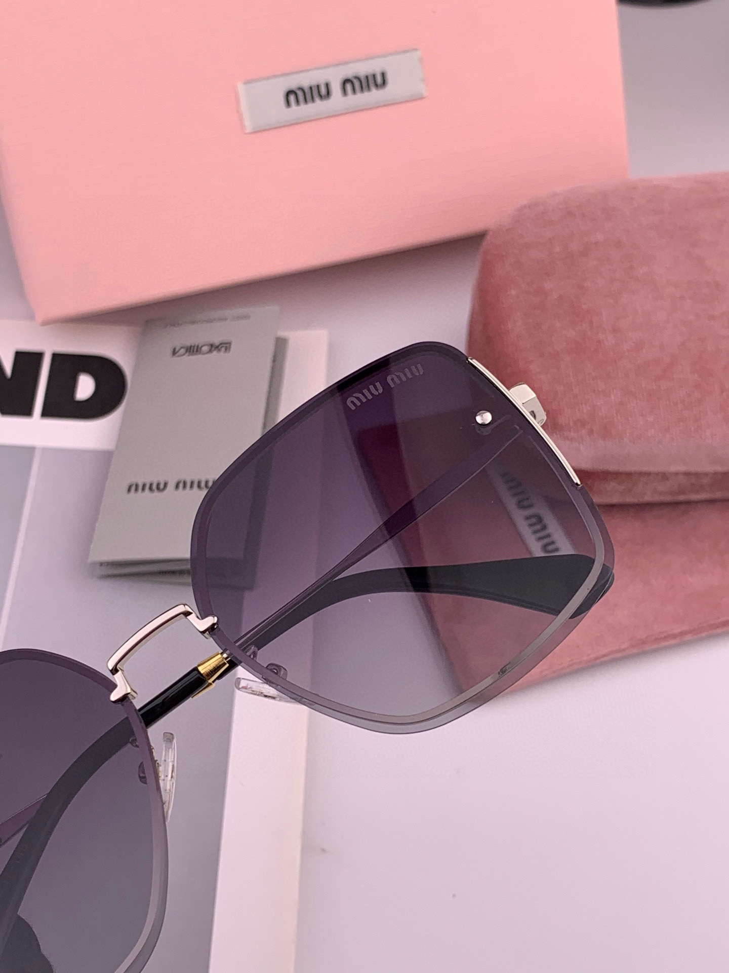  🔺 【缪缪 TR偏光太阳镜】2025开春新款 潮流爆款 时尚方框偏光太阳镜 高品质 佩戴舒适 网红潮款