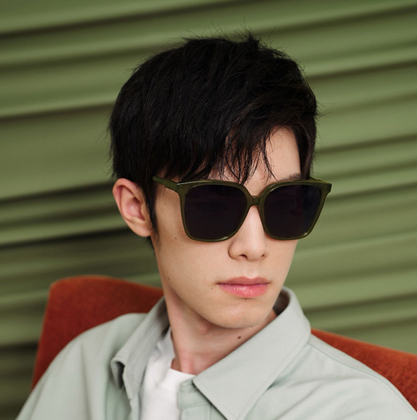   Gucci   情侣款 经典的方框设计，不挑脸型，无论搭配大衣还是连衣裙都非常显气质高清偏光镜片预防