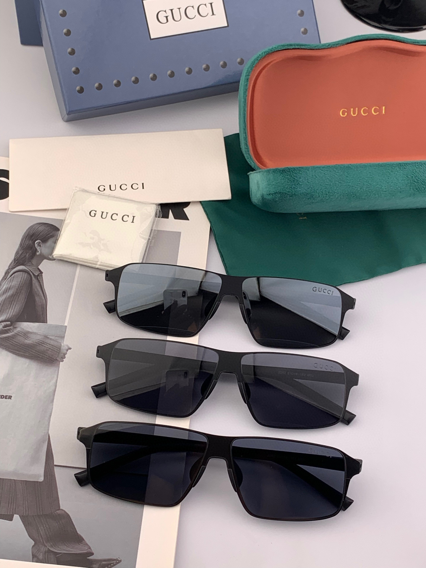         GUCCI 男款炫彩飞行员偏光太阳镜 ❤️材质：高清尼龙加厚卡槽高清偏光镜片 🌹无边框镜