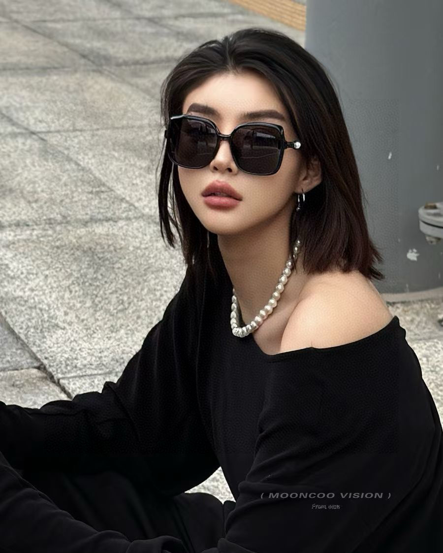 🔺CHANEL🔻2025官方早春新款，众多明星同款色香奈儿‼️‼️新款珍珠大框偏光墨镜 ，🌈🌈宝丽来超清