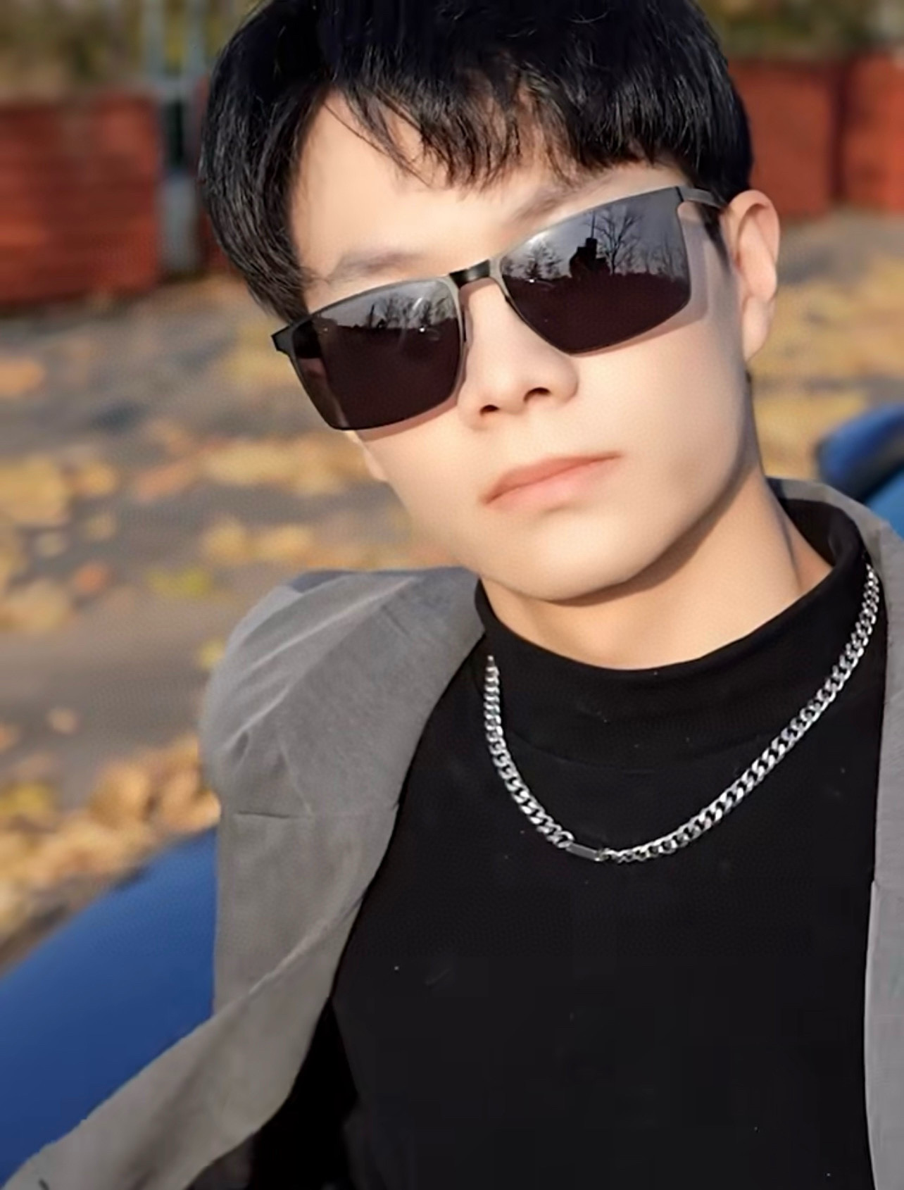         GUCCI 男款炫彩飞行员偏光太阳镜 ❤️材质：高清尼龙加厚卡槽高清偏光镜片 🌹无边框镜