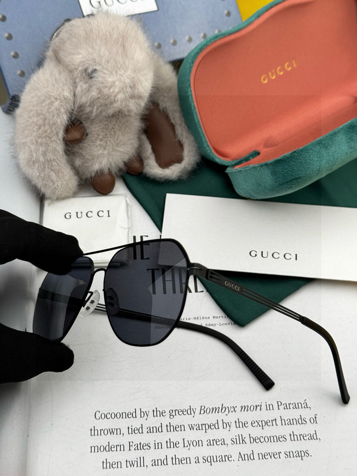 ♦️ GUCCI 2025新款男女情侣款太阳镜多边形墨镜iP电镀永不褪色 超轻超有弹性整幅眼镜无螺丝重要