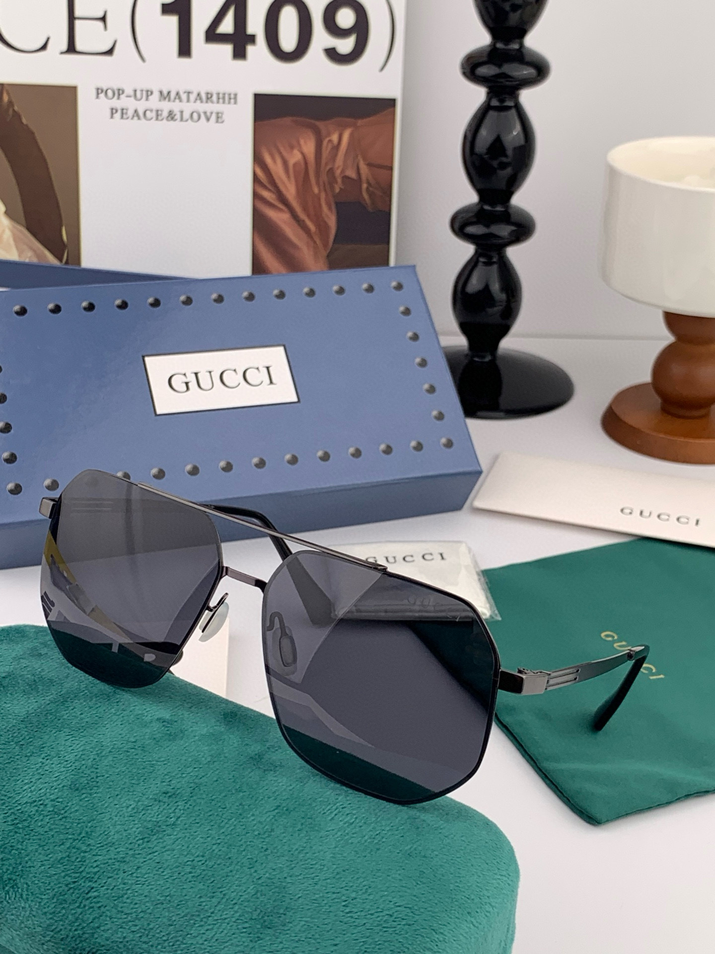        GUCCI 男款炫彩飞行员偏光太阳镜 ❤️材质：高清尼龙加厚卡槽高清偏光镜片 🌹无边框镜架