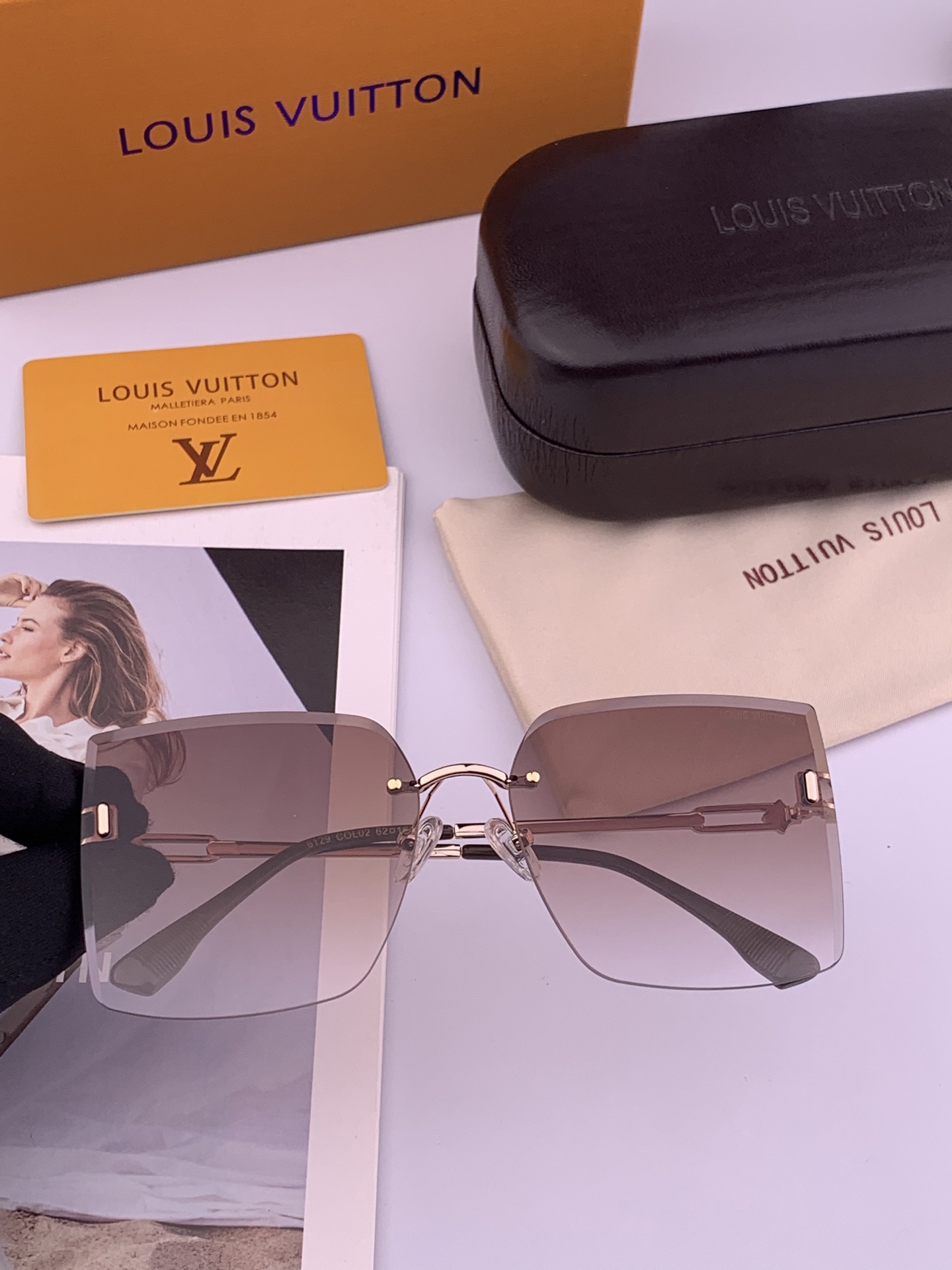 【尼龙系列】lv大框太阳镜墨镜经典的方框设计，不挑脸型，无论搭配大衣还是连衣裙都非常显气质尼龙镜片预防紫