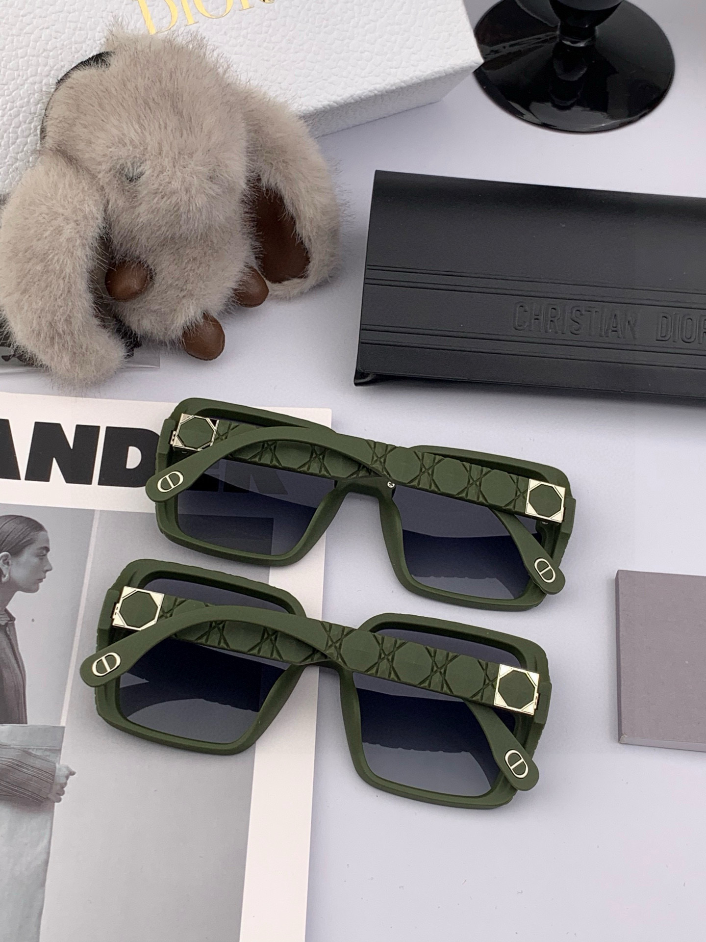 🔺 【DIOR-迪奥】2025开春新款 潮流爆款 时尚方框偏光太阳镜 高品质 佩戴舒适 网红潮款墨镜 型