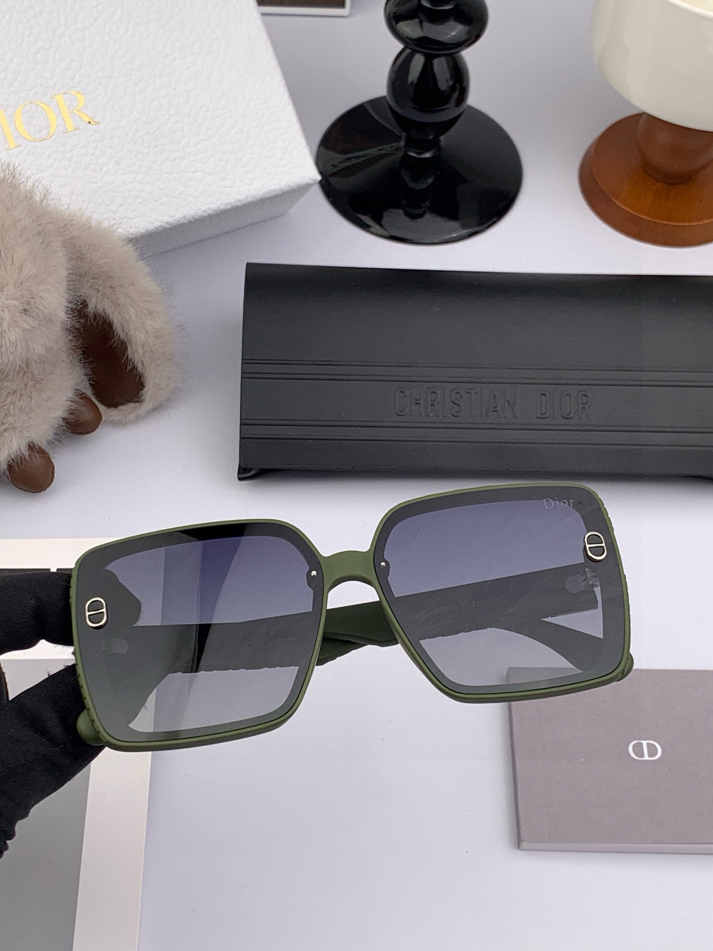 🔺 【DIOR-迪奥】2025开春新款 潮流爆款 时尚方框偏光太阳镜 高品质 佩戴舒适 网红潮款墨镜 型