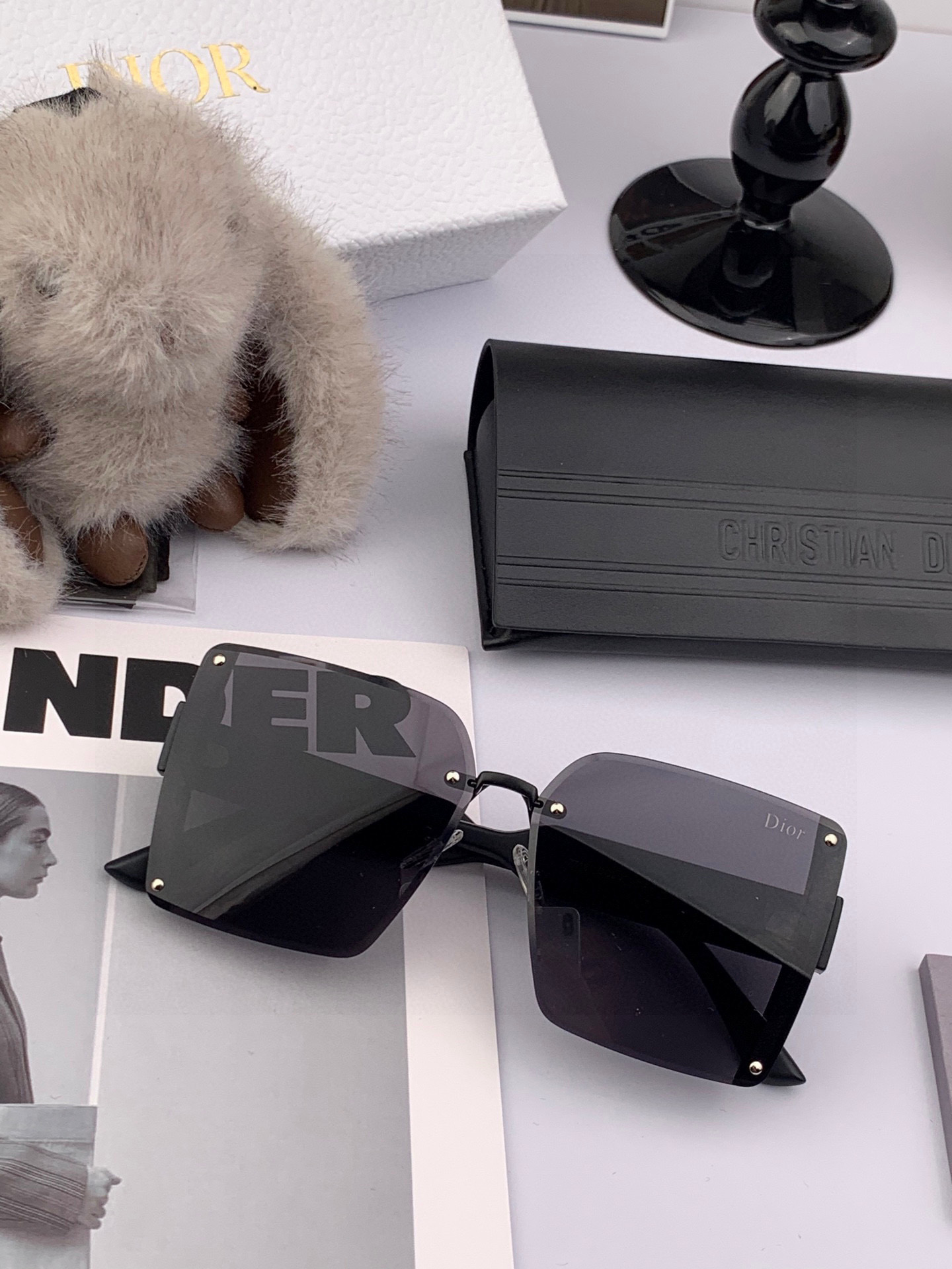 🔺 【DIOR-迪奥】2025开春新款 潮流爆款 时尚方框偏光太阳镜 高品质 佩戴舒适 网红潮款墨镜 女