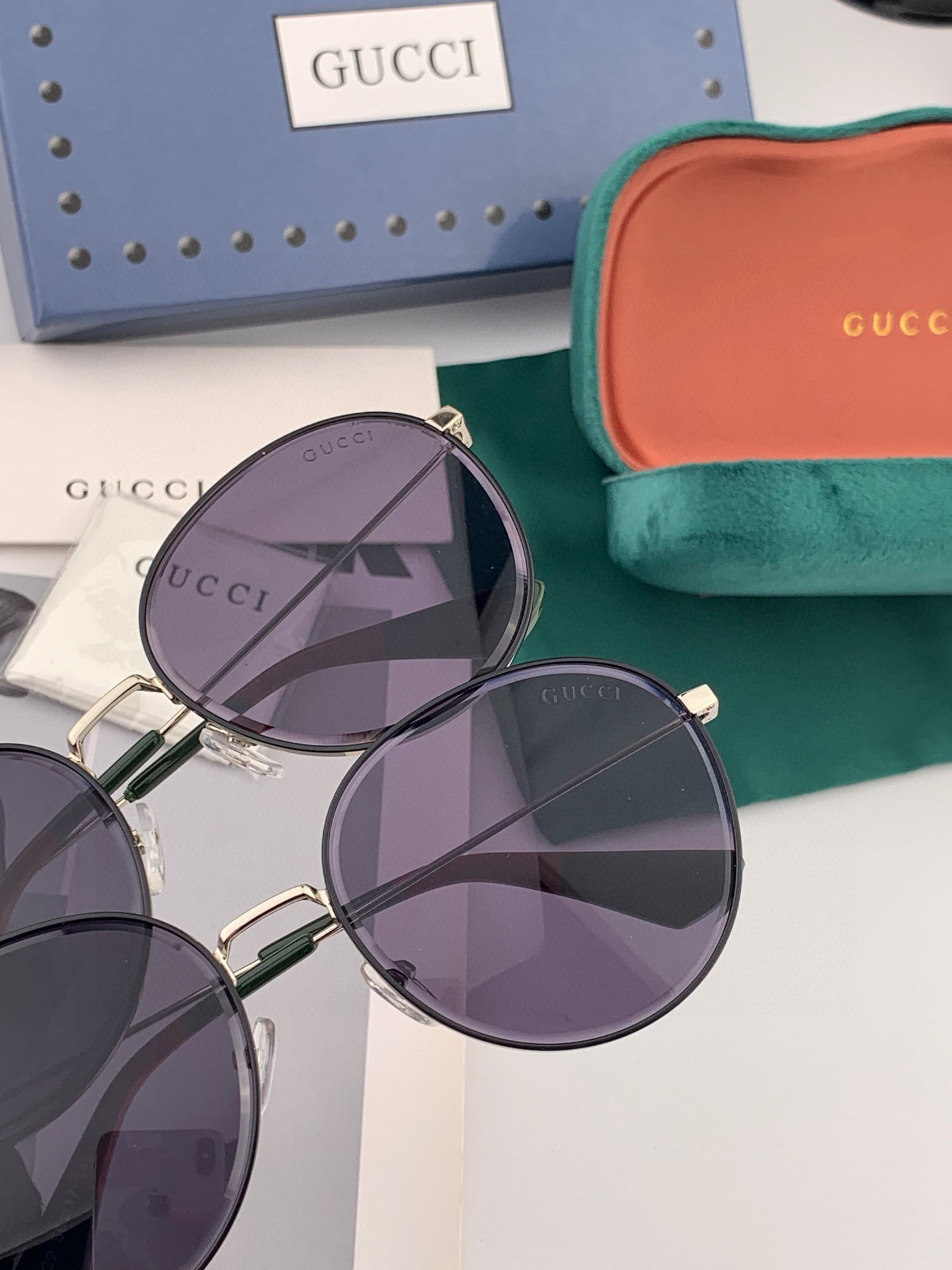   GUCCI  新款尼龙偏光太眼镜，无框钻石 切边更有质感，大气女人范儿，大脸小脸都好看 ！型号：G0