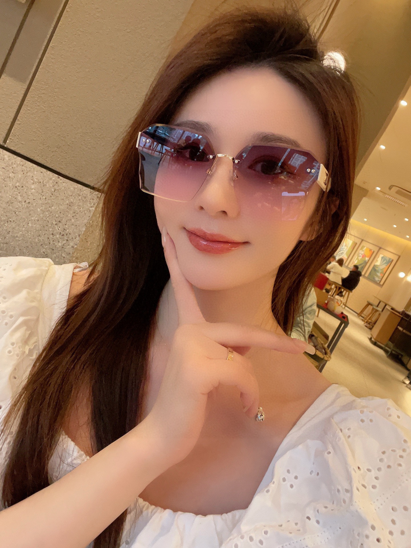  【CHANEL】香奈儿 2025新款潮流爆款 时尚方框太阳镜 佩戴舒适 网红潮款墨镜  女士高清加厚偏
