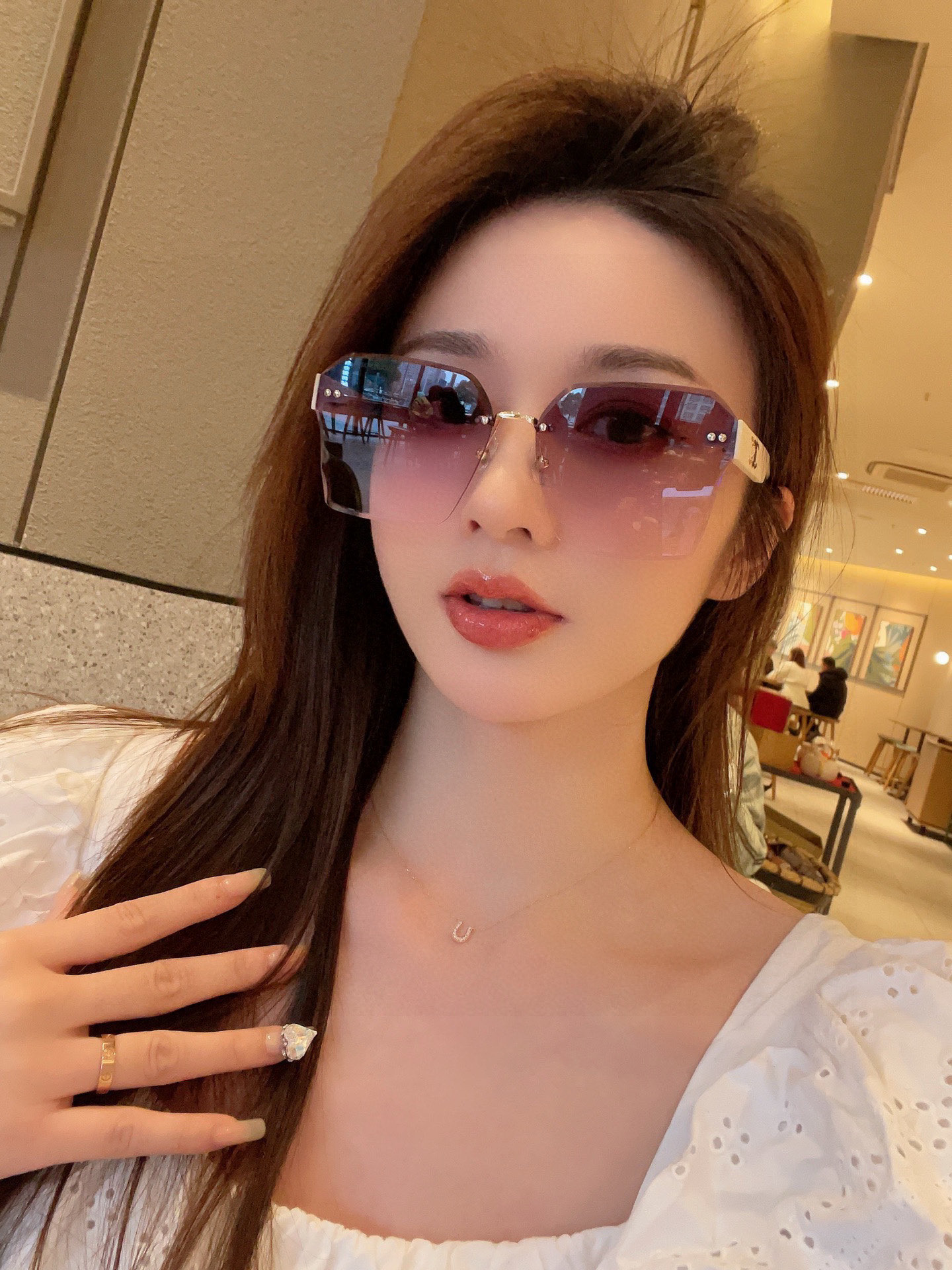  【CHANEL】香奈儿 2025新款潮流爆款 时尚方框太阳镜 佩戴舒适 网红潮款墨镜  女士高清加厚偏