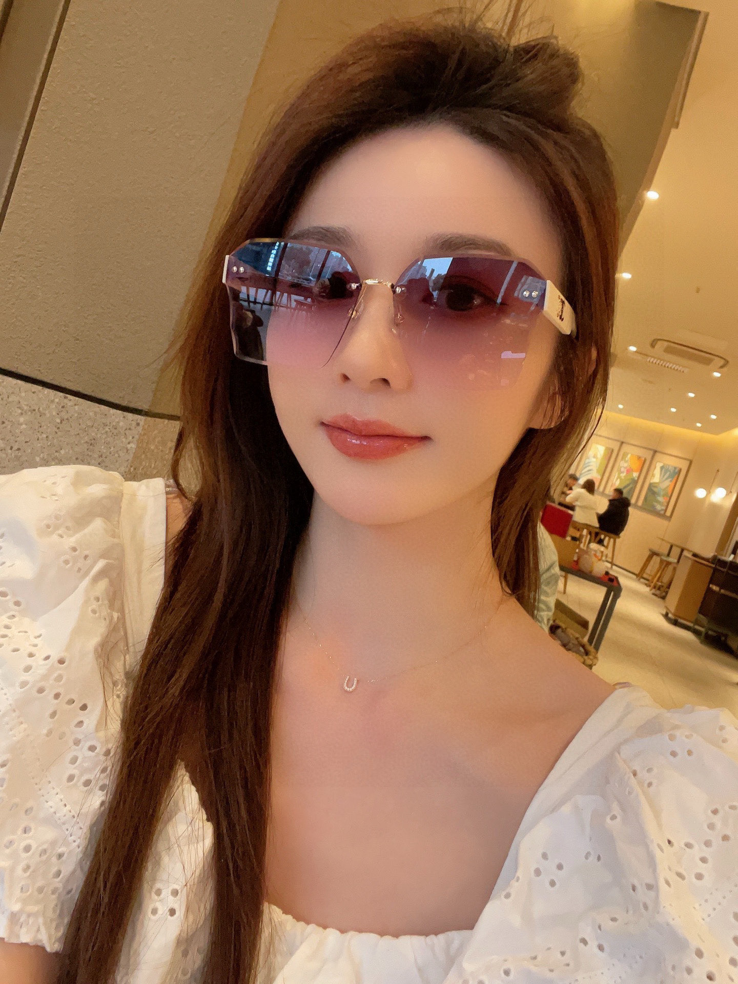  【CHANEL】香奈儿 2025新款潮流爆款 时尚方框太阳镜 佩戴舒适 网红潮款墨镜  女士高清加厚偏