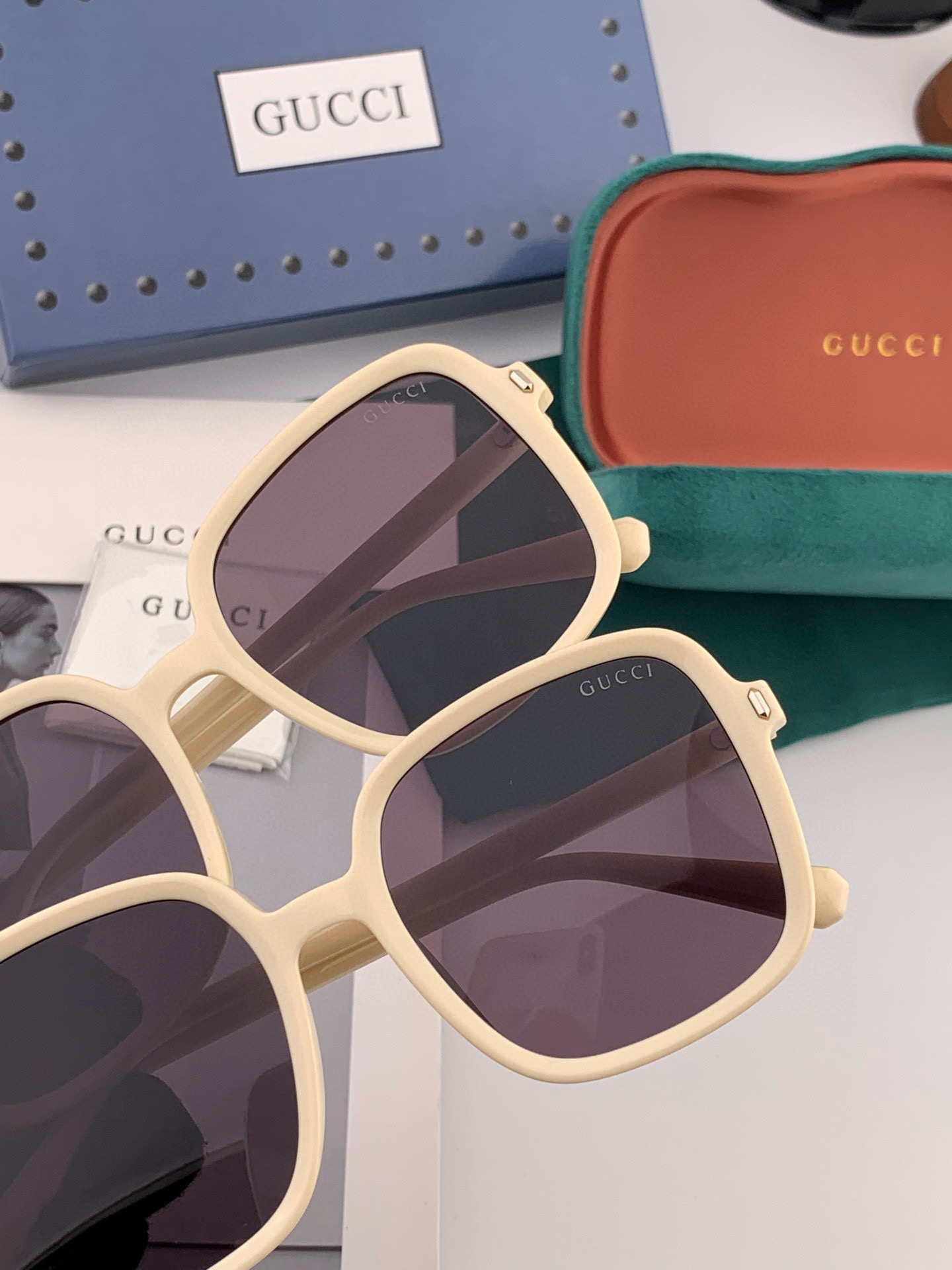  🔺GUCCI🔻古驰 GG方框太阳镜 完美品质 🎓独特设计  适合各种脸型 亮相时装周 超时尚百搭 实物