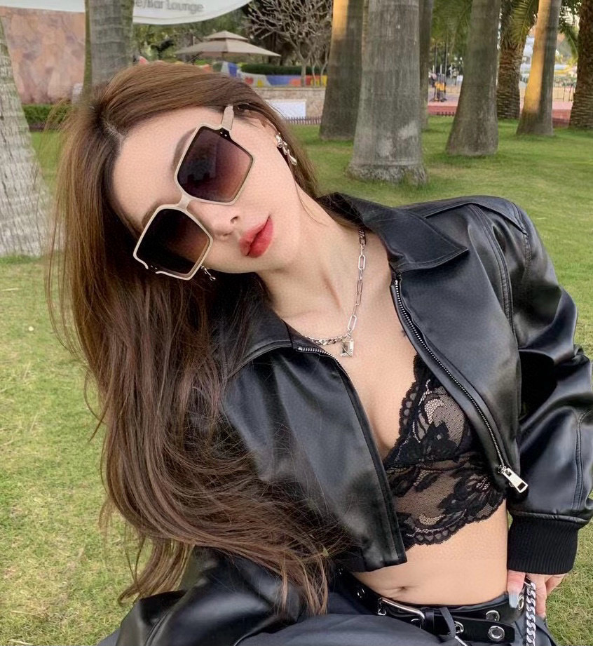  【TR尼龙偏光系列】lv大框太阳镜墨镜经典的方框设计，不挑脸型，无论搭配大衣还是连衣裙都非常显气质尼龙