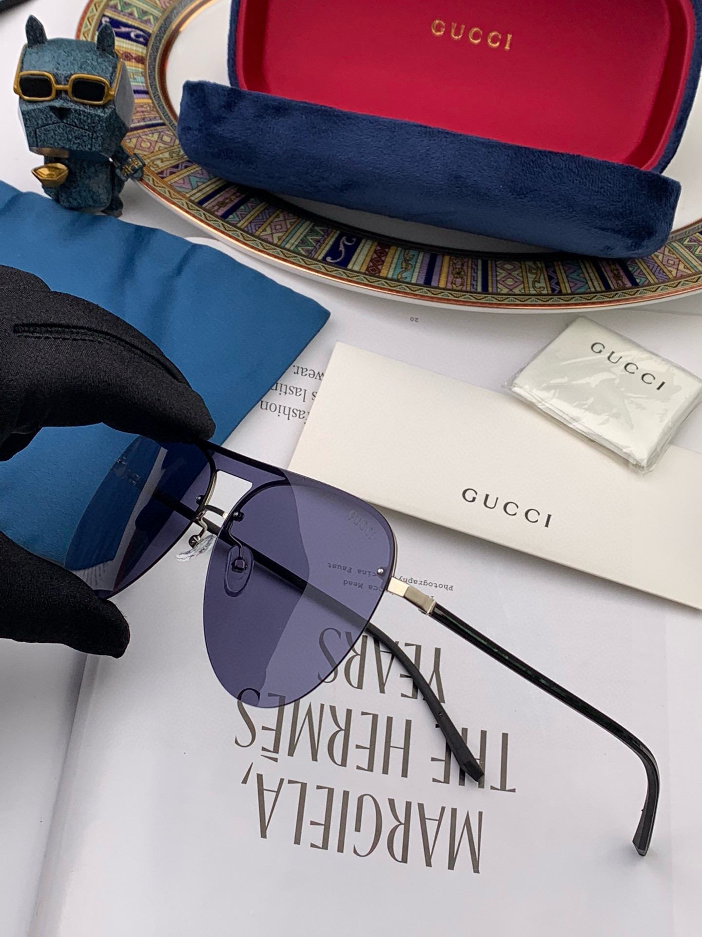   超好看 潮酷【GUCCI】古驰  新款太阳镜以独特魅力和前卫风格诠释春夏最新眼镜，中梁连体质感超好佩