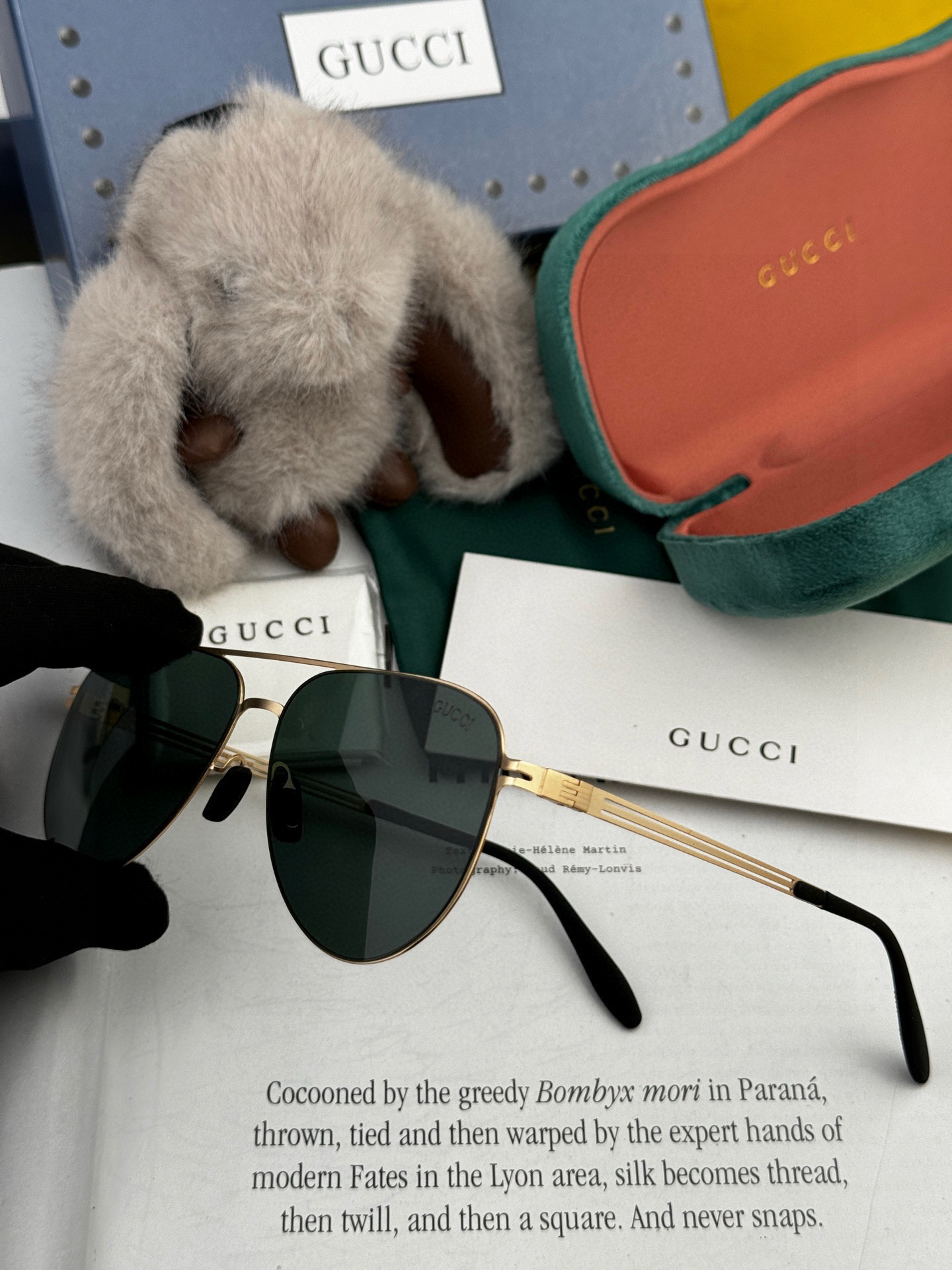 ♦️ GUCCI 2025
新款男女情侣款太阳镜多边形墨镜iP电镀永不褪色 超轻超有弹性整幅眼镜无螺丝重