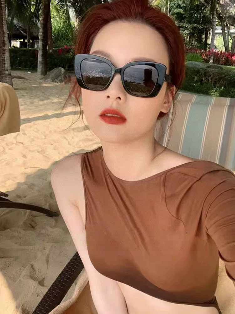 NO:373061,GUCCI GG round frame sunglasses Perfect quality Unique design Suitable for all face shapes Debuting in fashion week Super fashionable and versatile Real exquisite Couple model Can be worn by both men and women Model G1386 glasses Sunglasses Sunglasses, glasses, gucci, gucci19860909GUCCI古驰 GG圆框太阳镜 完美品质 独特设计 适合各种脸型 亮相时装周 超时尚百搭 实物精致 情侣款 男女均可佩戴 型号G1386眼镜墨镜太阳镜,眼镜,gucci,gucci,glasses