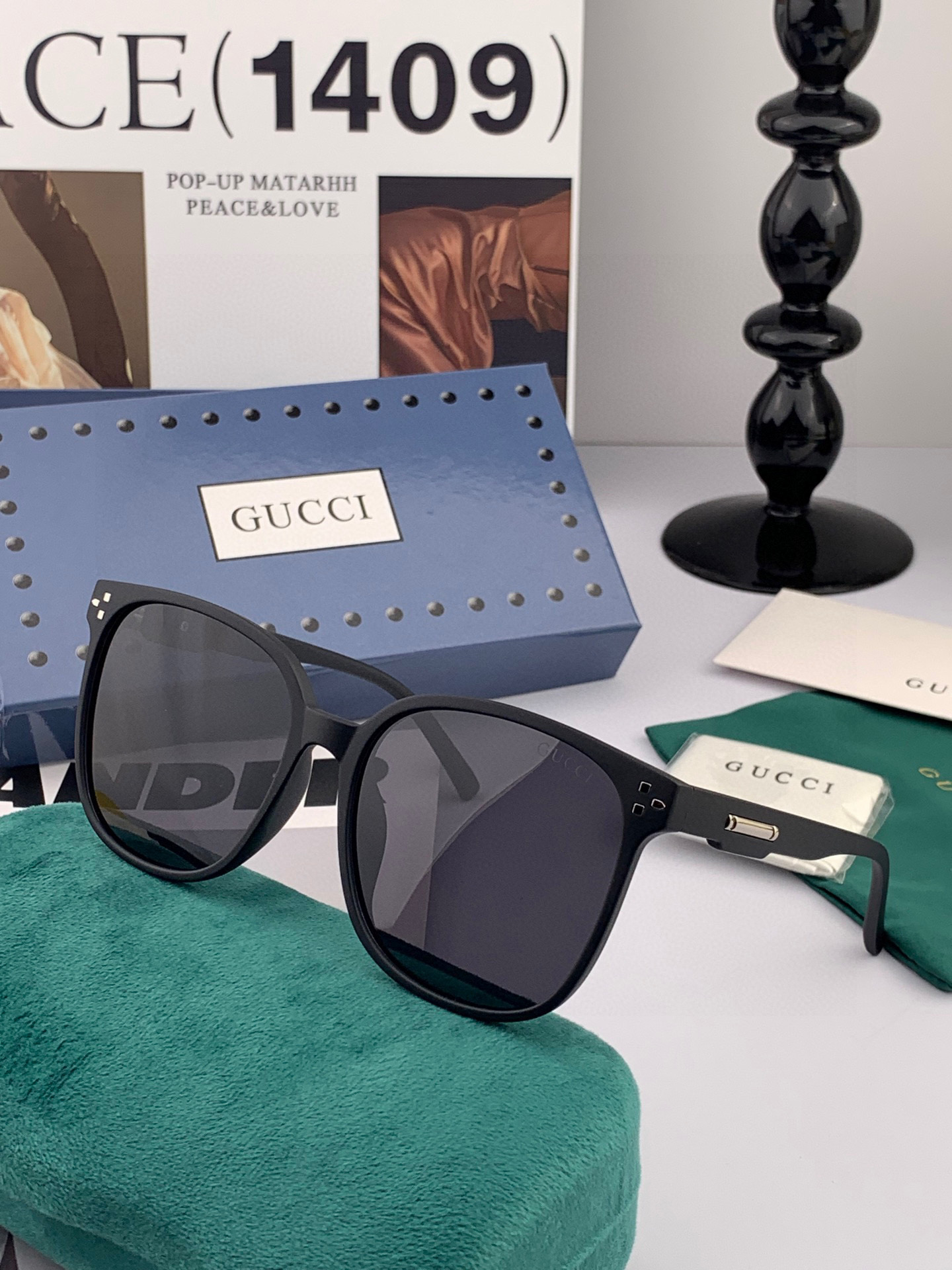   超好看 潮酷【GUCCI】古驰 新款款太阳镜以独特魅力和前卫风格诠释春夏最新眼镜，以方框设计，中梁连