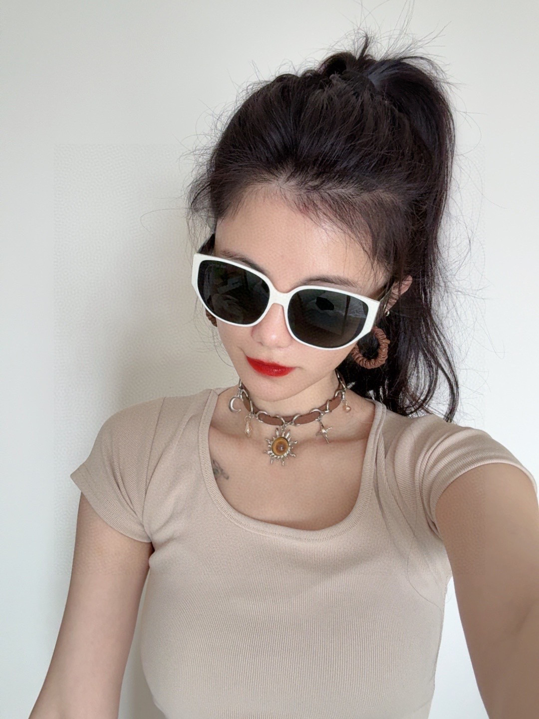 NO:373123,LV 2025 new women's square frame sunglasses driving sunglasses New sunglasses Fashionable and generous Comfortable and lightweight Exquisite and luxurious Ultralight Model L2133 glasses sunglasses sunglasses, glasses, louis vuitton19860909LV 2025新款女士方框太阳眼镜 开车墨镜 新款太阳镜 时尚大方 舒适轻盈 精致奢华 超轻 型号L2133眼镜墨镜太阳镜,眼镜,louis vuitton,glasses