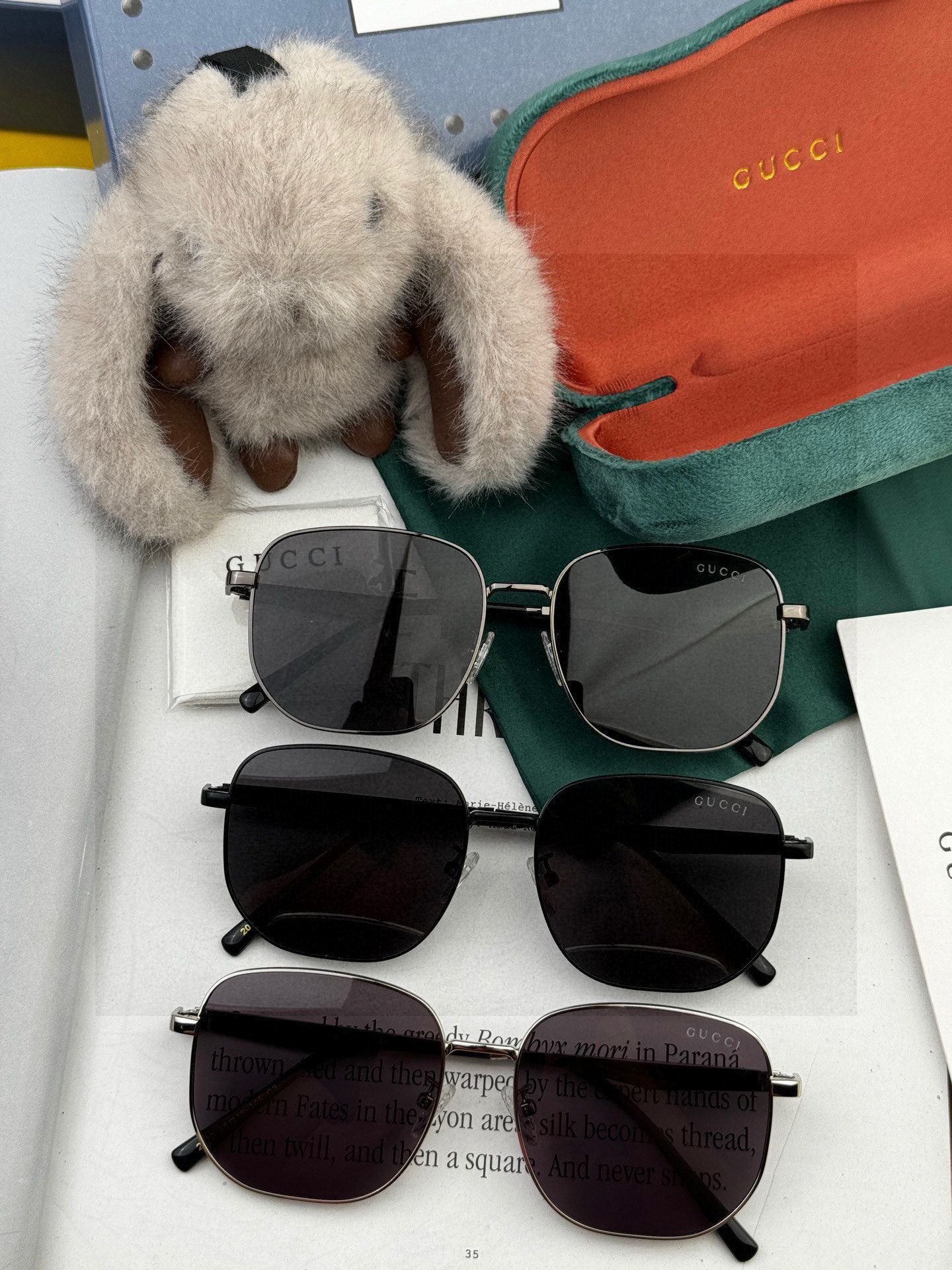   Gucci 。  高品质男女款墨镜   👍 进口宝丽来偏光镜片  。蛤蟆镜 开车钓鱼都可 。百搭显瘦