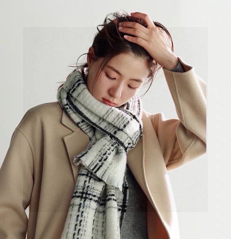  ‼️新😘😘香奈儿（CHANEL）年度最美‼️ 【双C编织格纹披肩】独家渠道原单货‼️年度最新力作 顶极