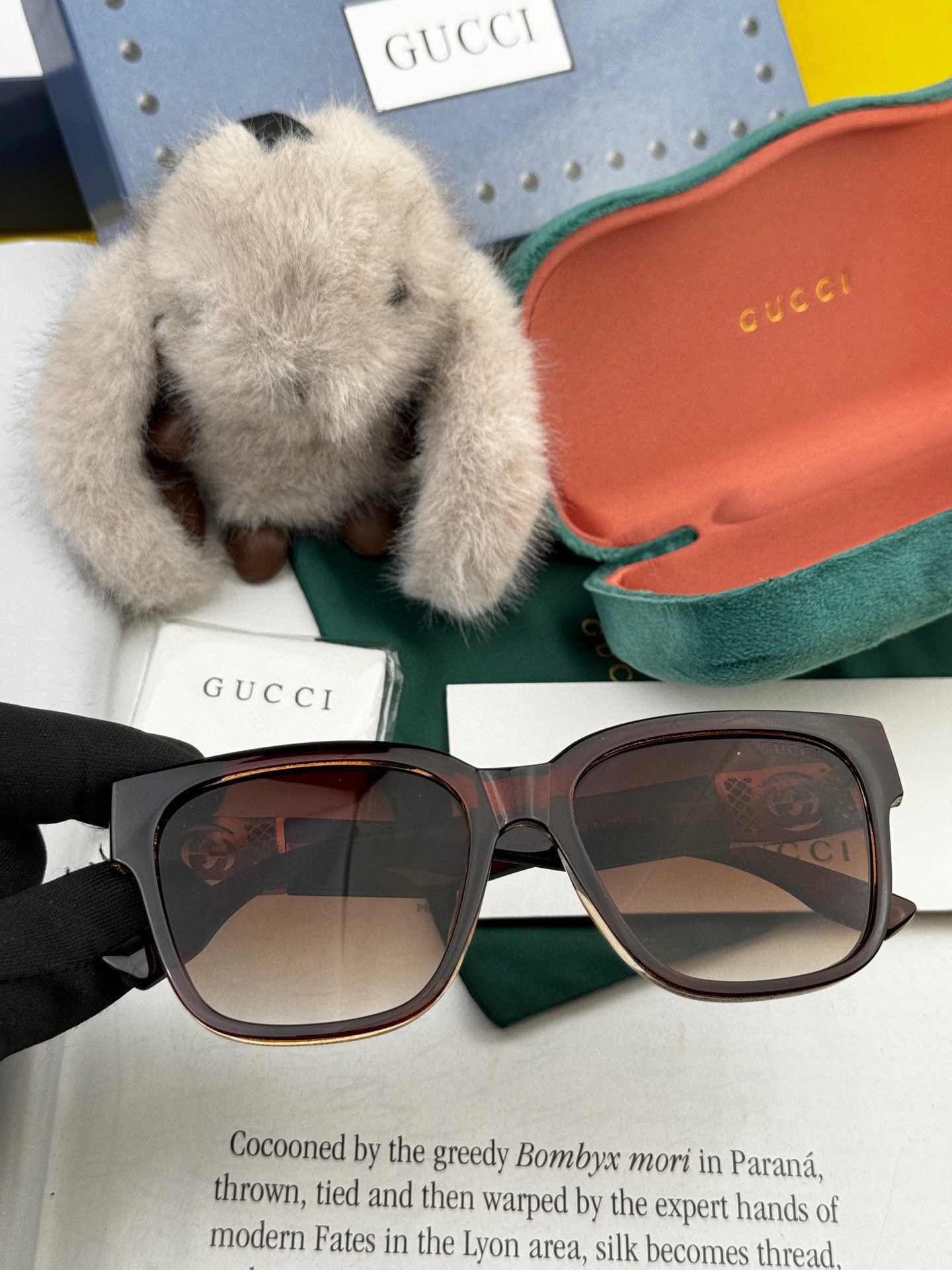  🔺 【GUCCI】2025开春新款 潮流爆款 时尚方框太阳镜 高品质 佩戴舒适 网红潮款墨镜 型号：G
