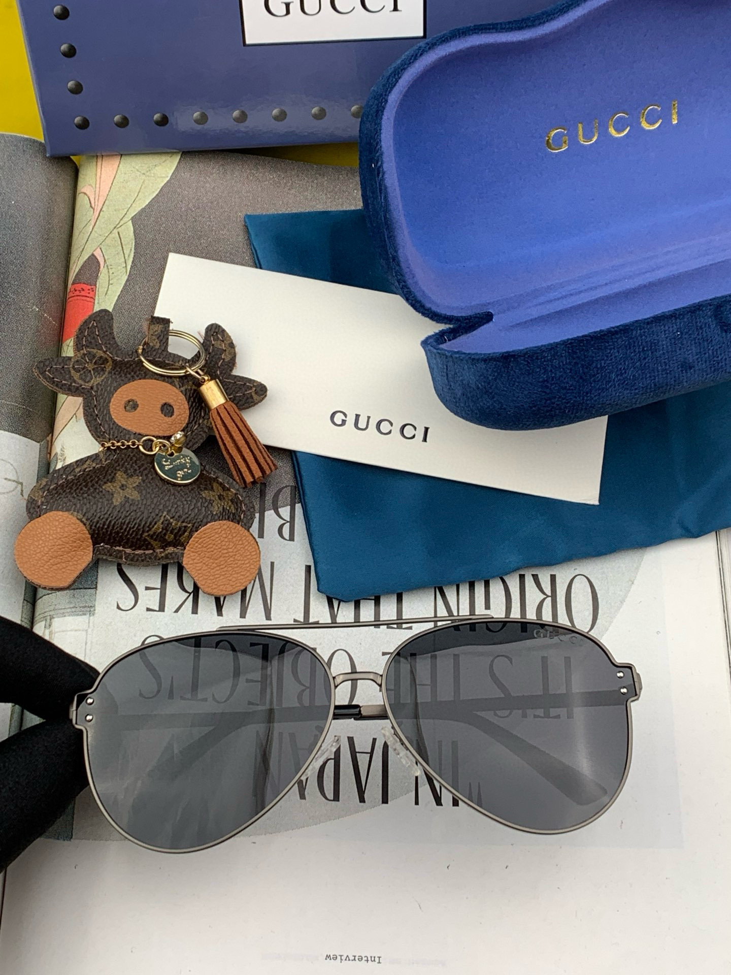   😈GUCCI😈 男士推荐 ❤️💛💚新款偏光太阳镜  时尚大方 舒适轻盈 蛤蟆镜 型号：G0068