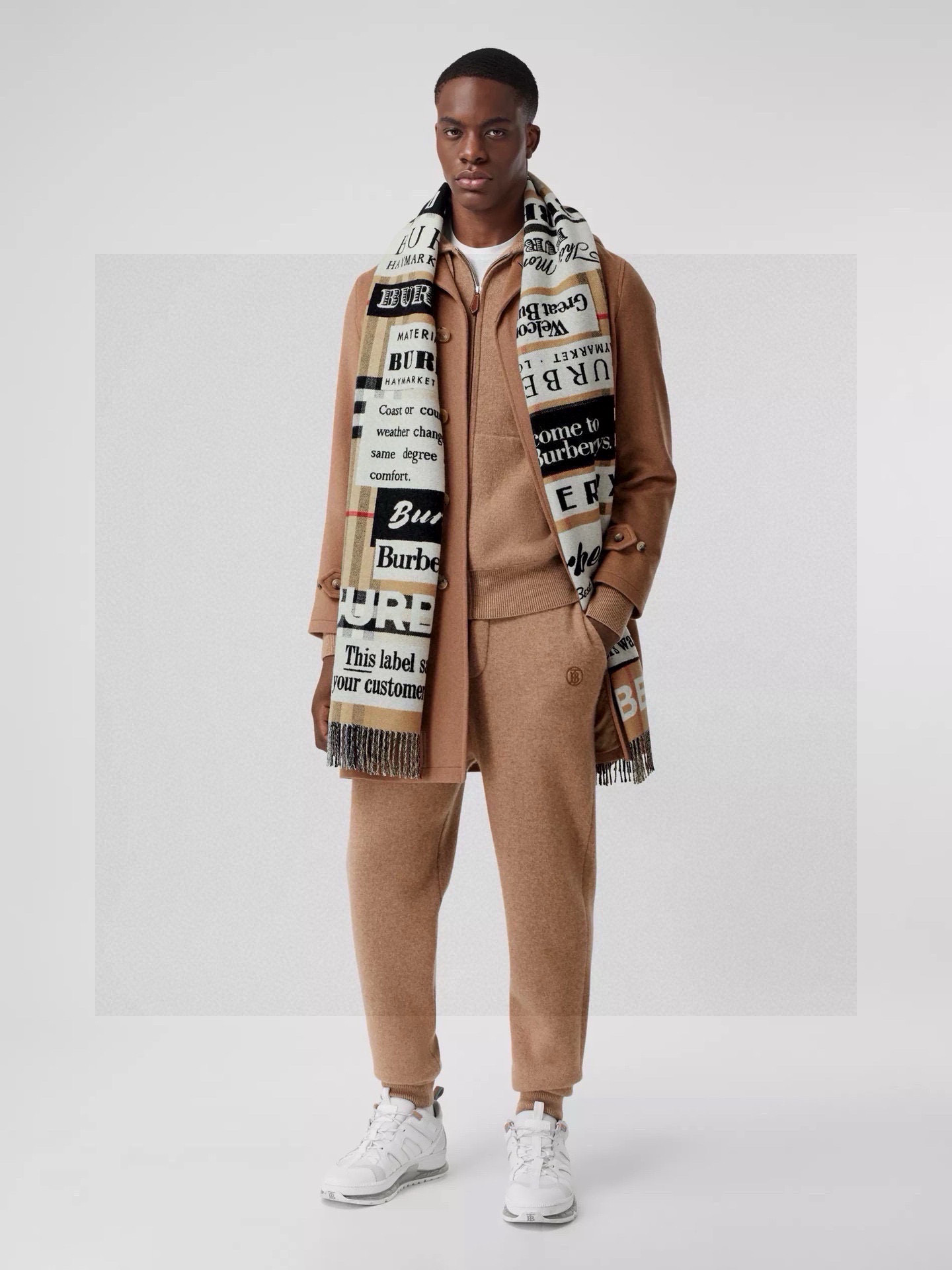  🌺🌺品牌：【巴宝莉】意大利米兰走秀款！明星同款，小红书同款披肩，加厚加密！明星同款系列，专柜品质，精益