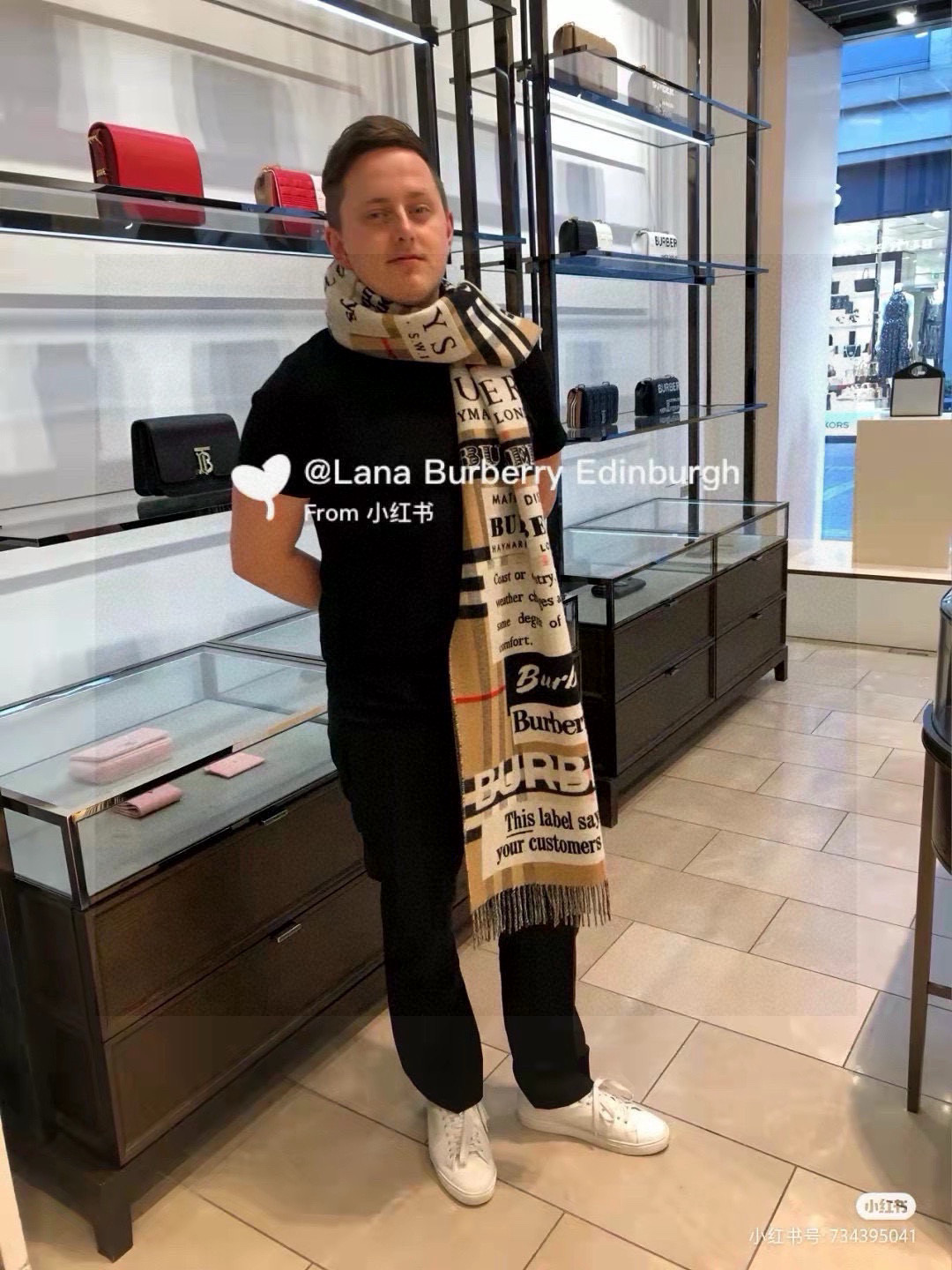  🌺🌺品牌：【巴宝莉】意大利米兰走秀款！明星同款，小红书同款披肩，加厚加密！明星同款系列，专柜品质，精益