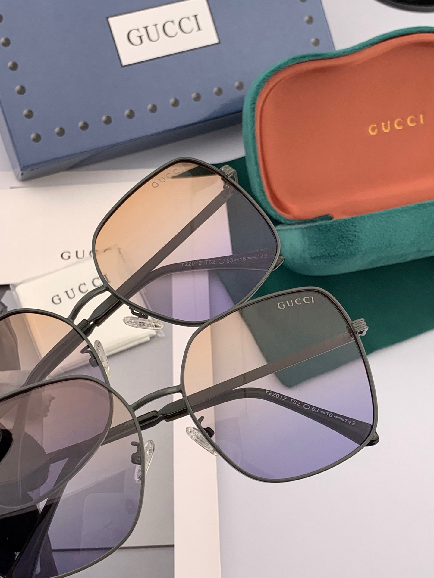  GUCCI 2025开春新款 最新款方框太阳镜 各路网红纷纷带起气场满分‼️ 俏皮甜美.上脸效果更佳.