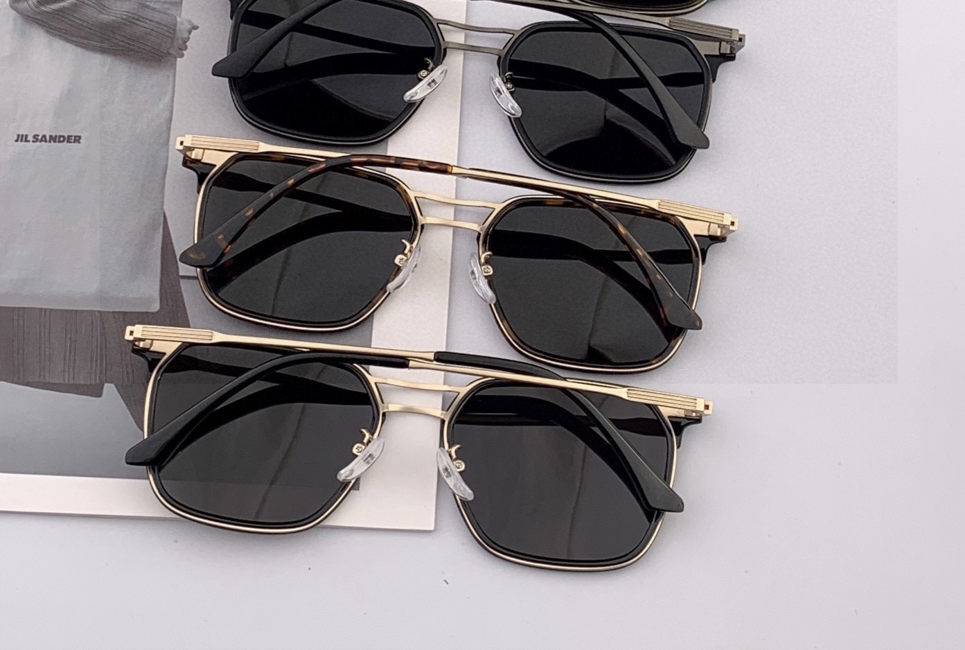 ♦️ GUCCI 2025新款男女情侣款太阳镜 超轻超有弹性整幅眼镜 重要的是压不坏 高清镜片、精湛的工