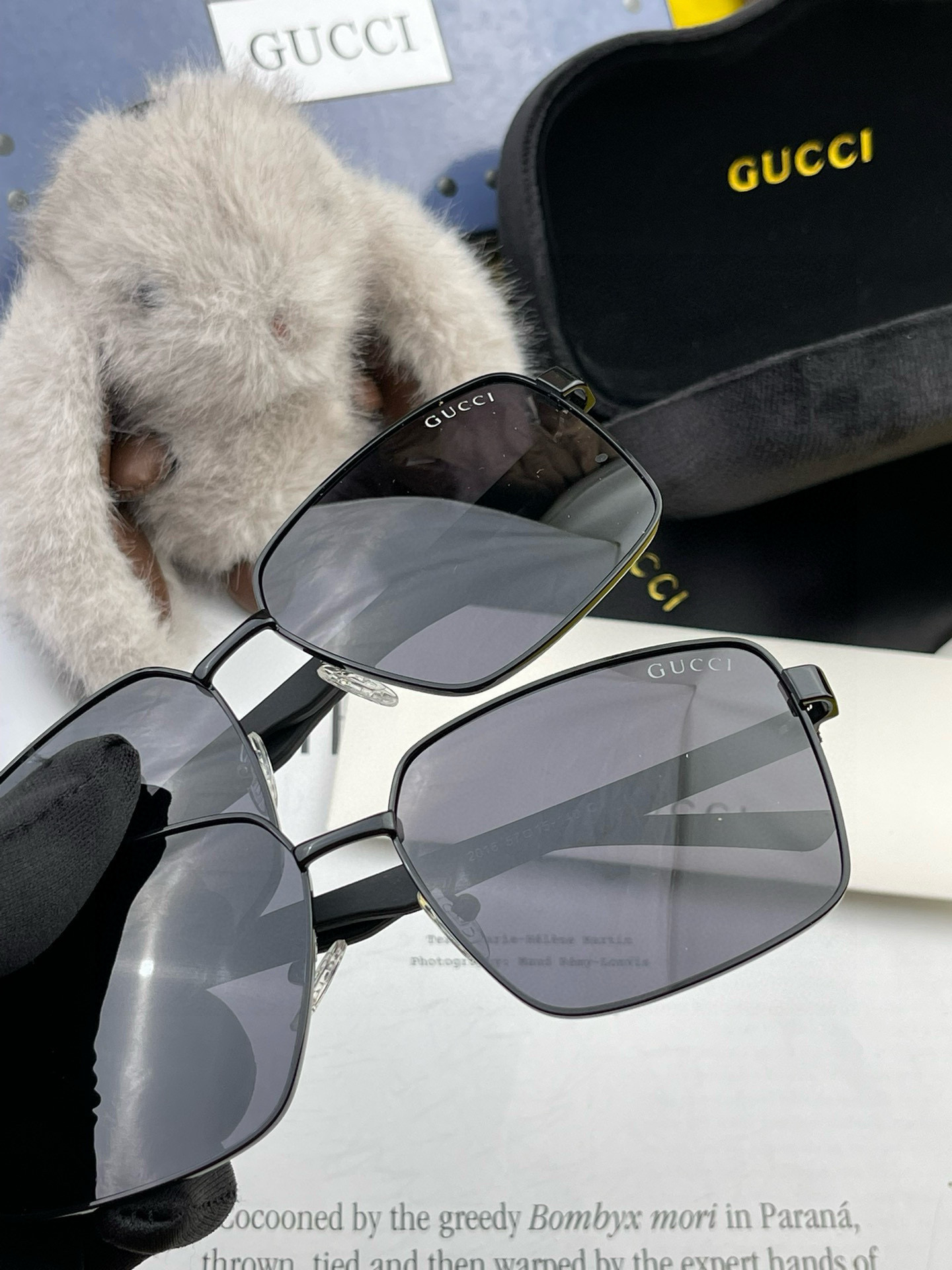   Gucci 。  高品质男女款墨镜   👍 进口宝丽来偏光镜片  。蛤蟆镜 开车钓鱼都可 。百搭显瘦