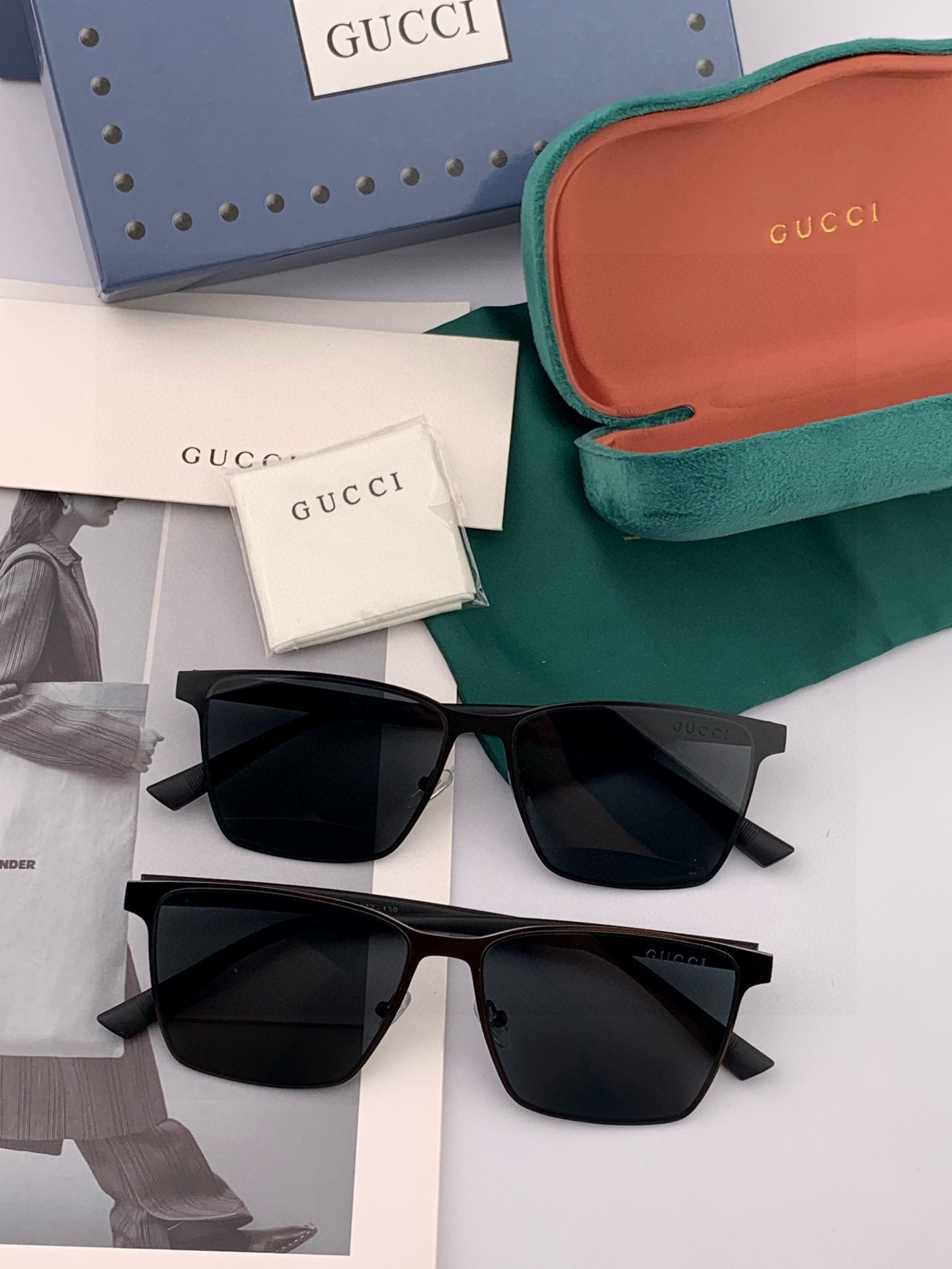        GUCCI 男款炫彩飞行员偏光太阳镜 ❤️材质：高清尼龙加厚卡槽高清偏光镜片 🌹无边框镜架