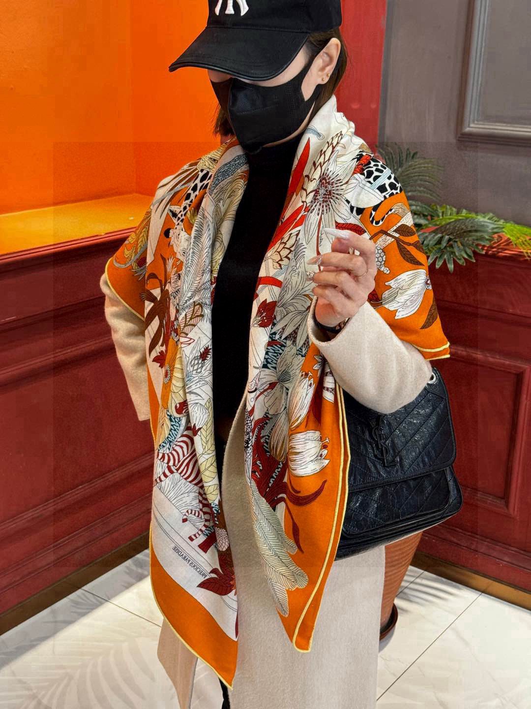  羊绒新款🆕👏买了都说好看‼️推荐💕爱马仕双面同色羊绒方巾，【奇珍乐园双面同色140】顶级工艺超值‼️爱